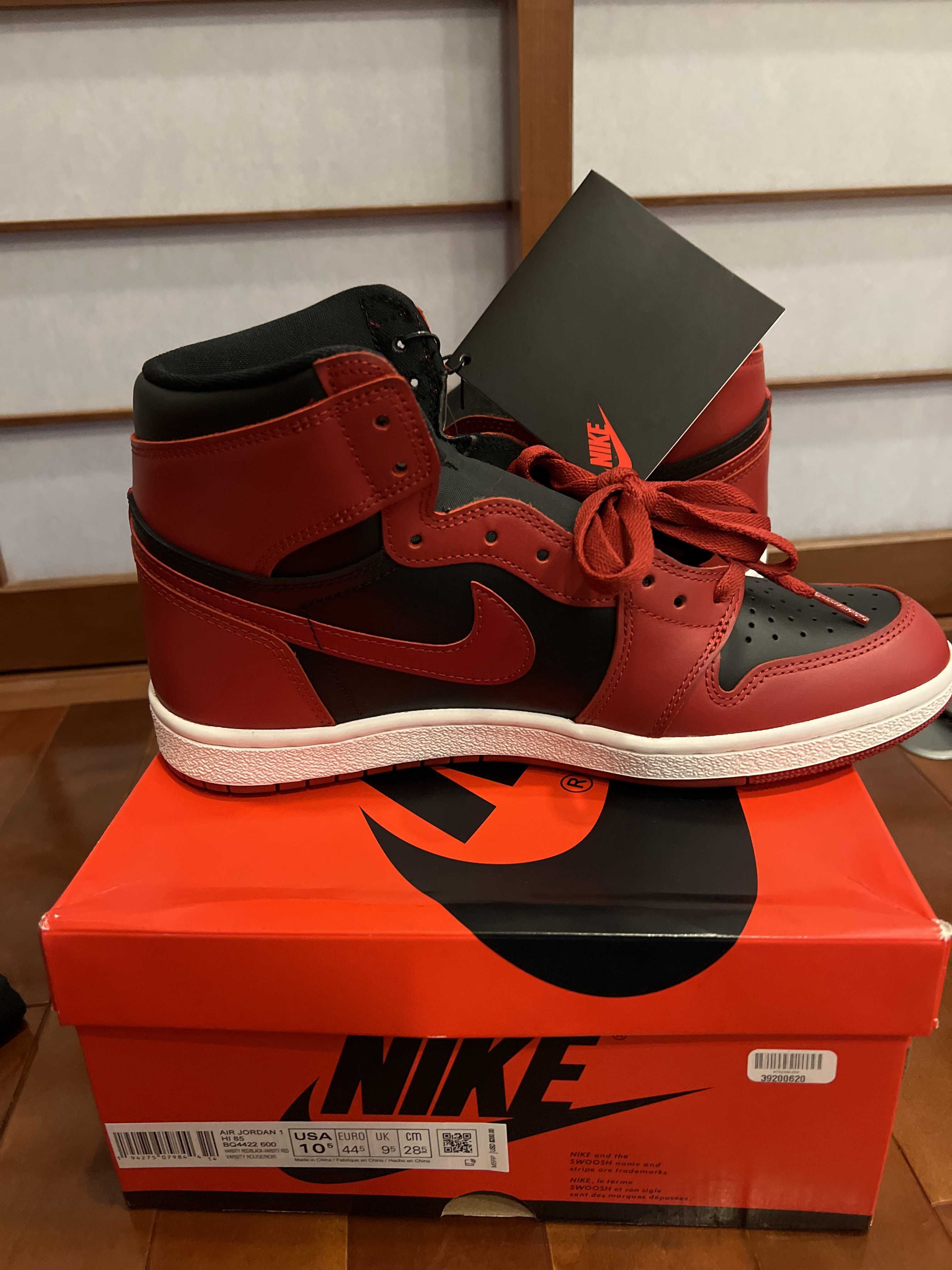 Nike Air Jordan 1 High ’85 "Varsity Red"
