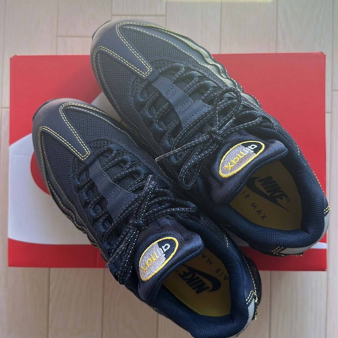 Nike Air Max 95 OG Big Bubble "Obsidian/Varsity Maize"