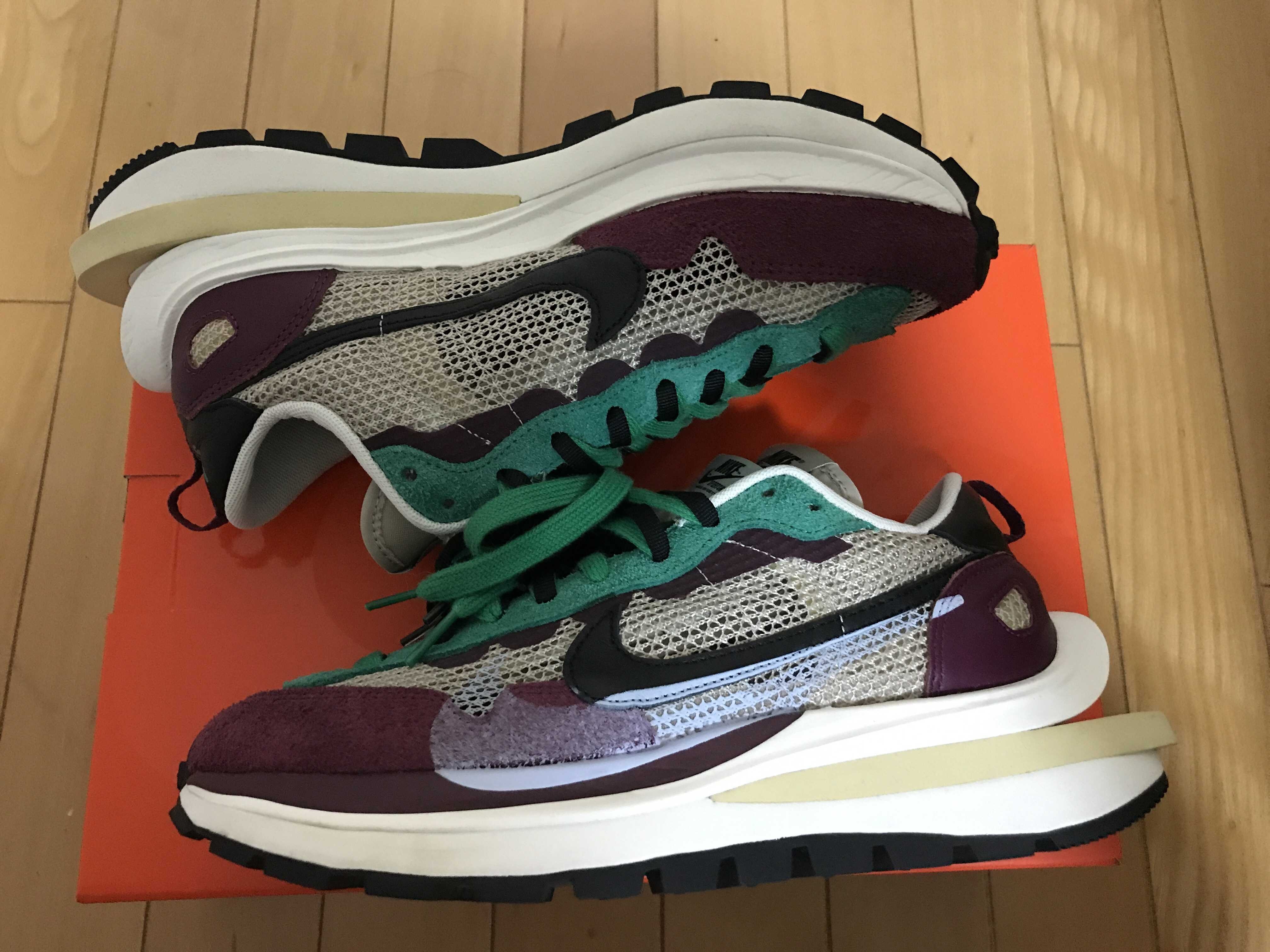 sacai × Nike Vapor Waffle "String/Red/Green"