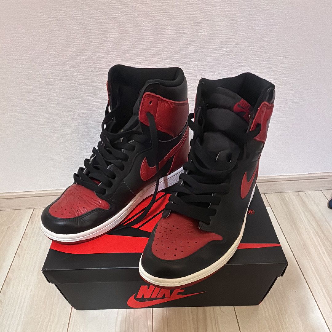 Nike Air Jordan 1 Retro High OG "Bred/Banned" (2016)