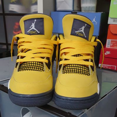 NIKE GS AIR JORDAN 4 "TOUR YELLOW"