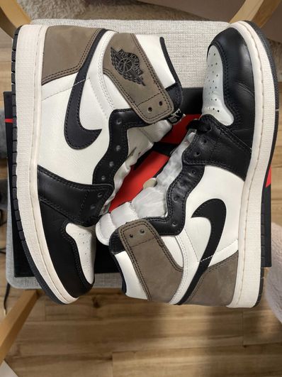 Nike Air Jordan 1 High OG "Sail/Dark Mocha/Black"