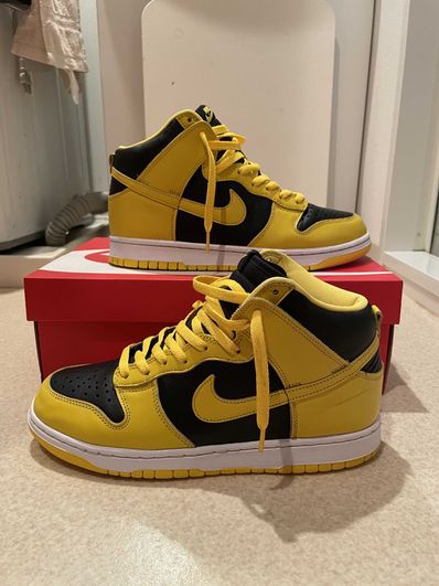 Nike Dunk High "Black/Varsity Maize"