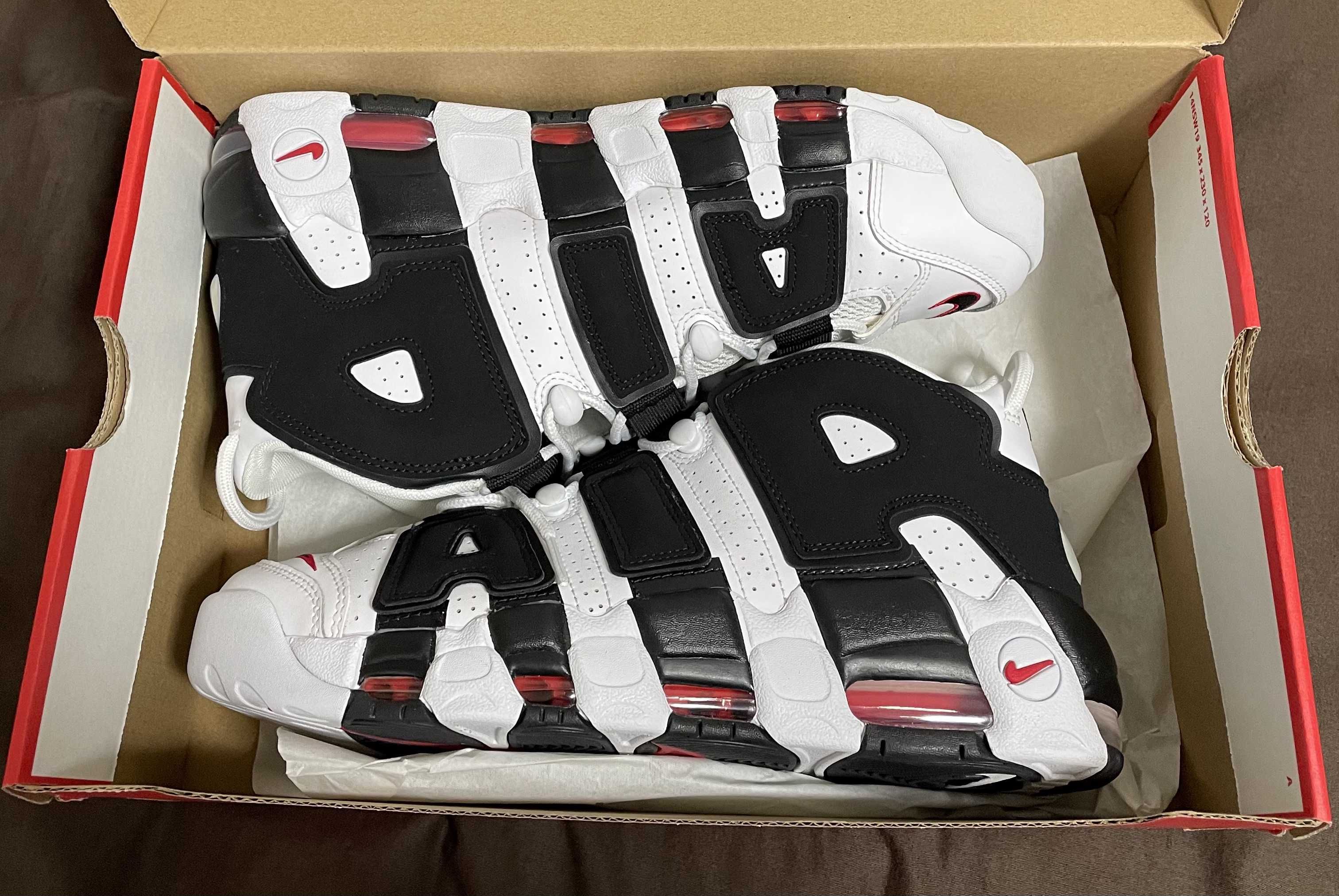NIKE AIR MORE UPTEMPO "WHITE/BLACK/UNIVERSITY RED"(2020)