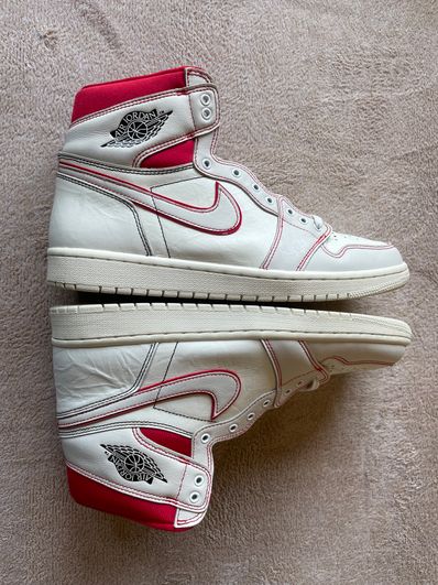 Nike Air Jordan 1 Retro High OG "Sail/University Red"