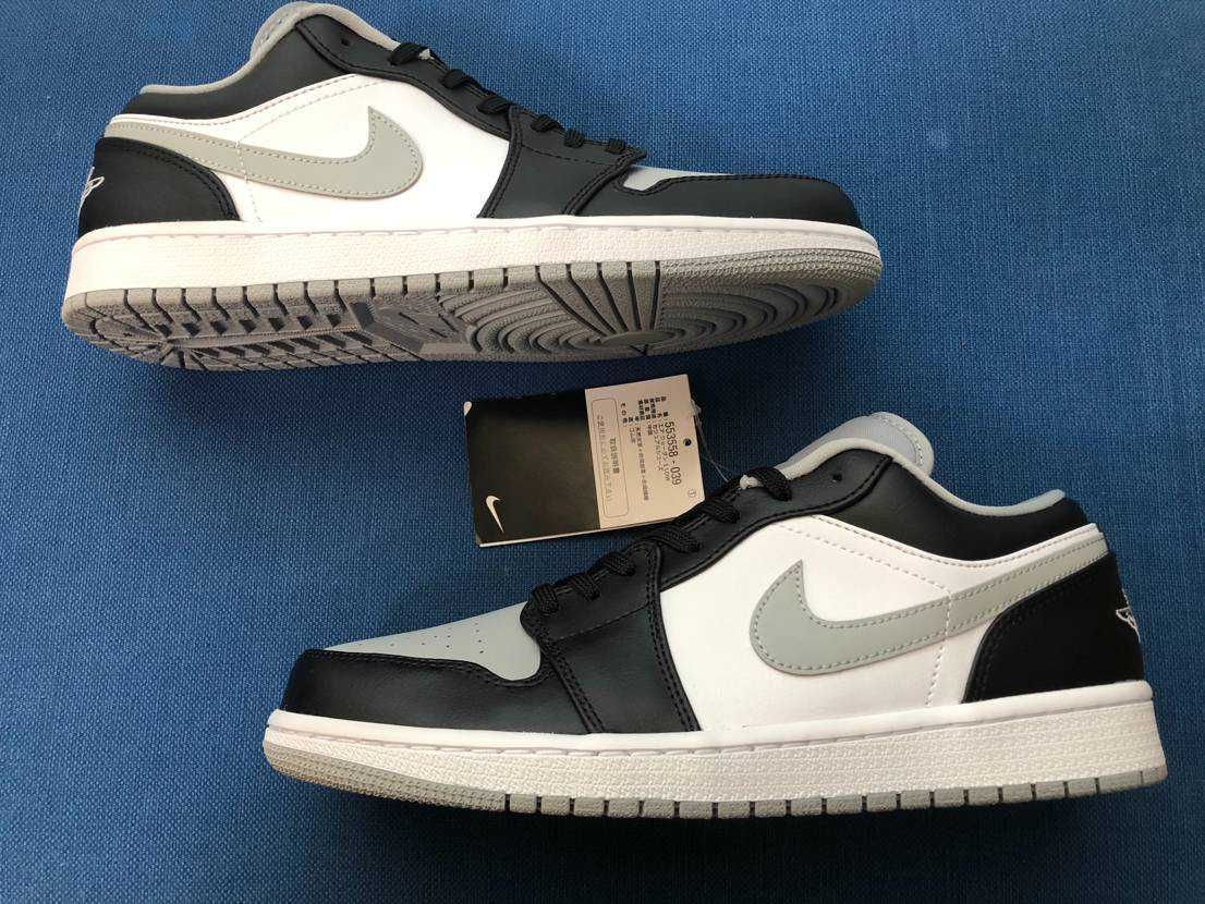 NIKE AIR JORDAN 1 LOW "BLACK/LIGHT SMOKE GREY"
