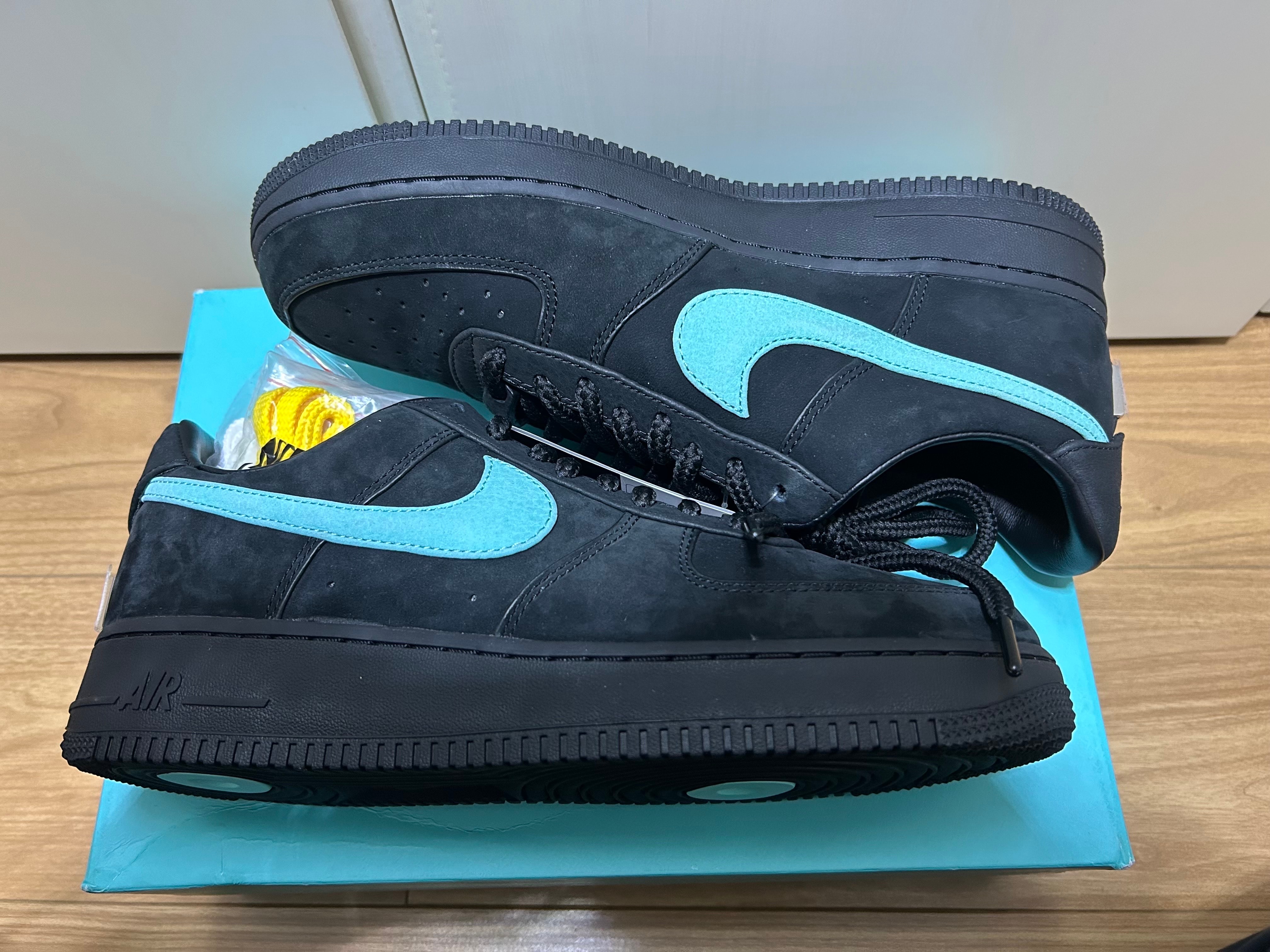 Tiffany & Co. × Nike Air Force 1 Low "1837"