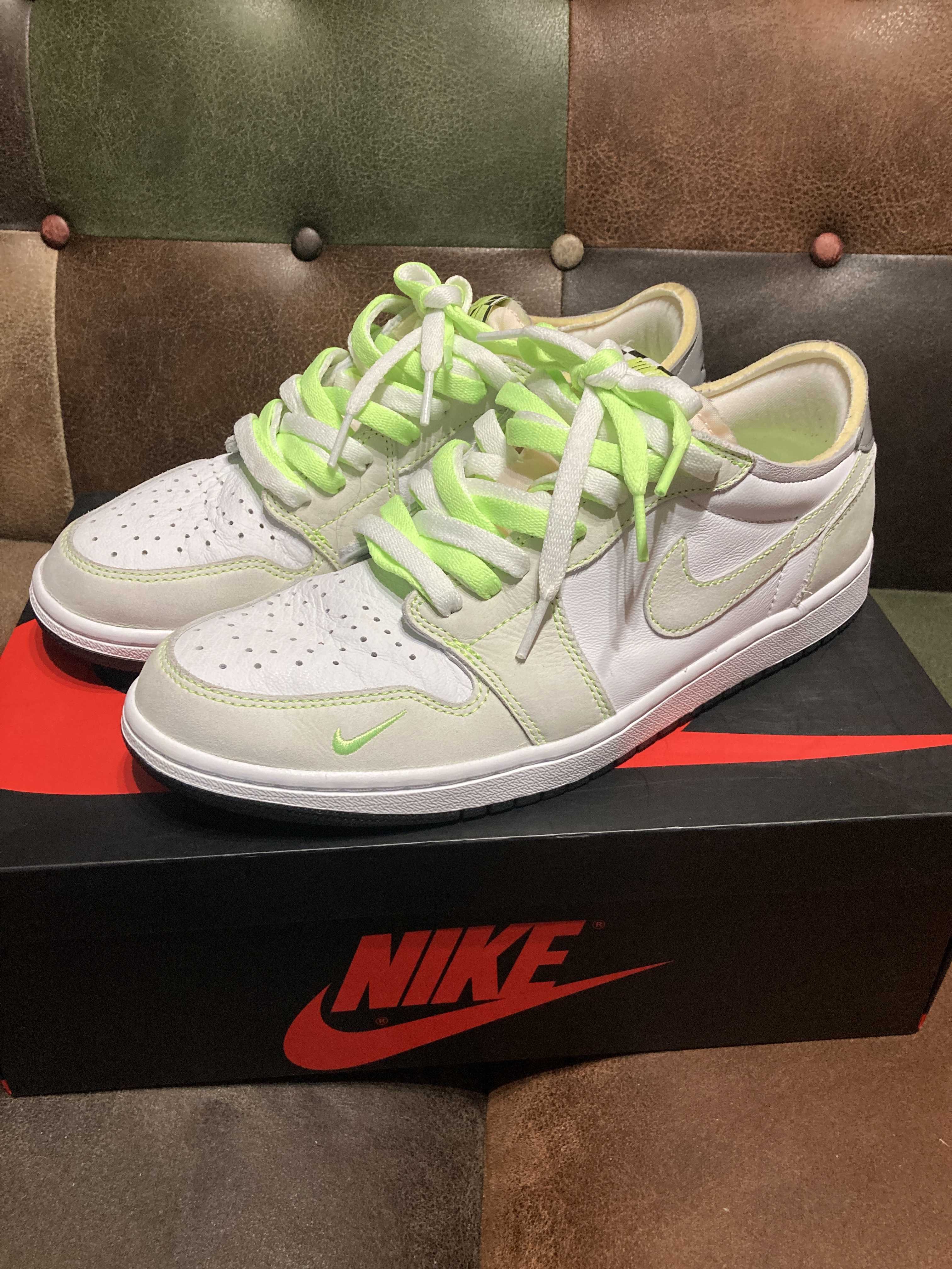 Nike Air Jordan 1 Low OG "Ghost Green"