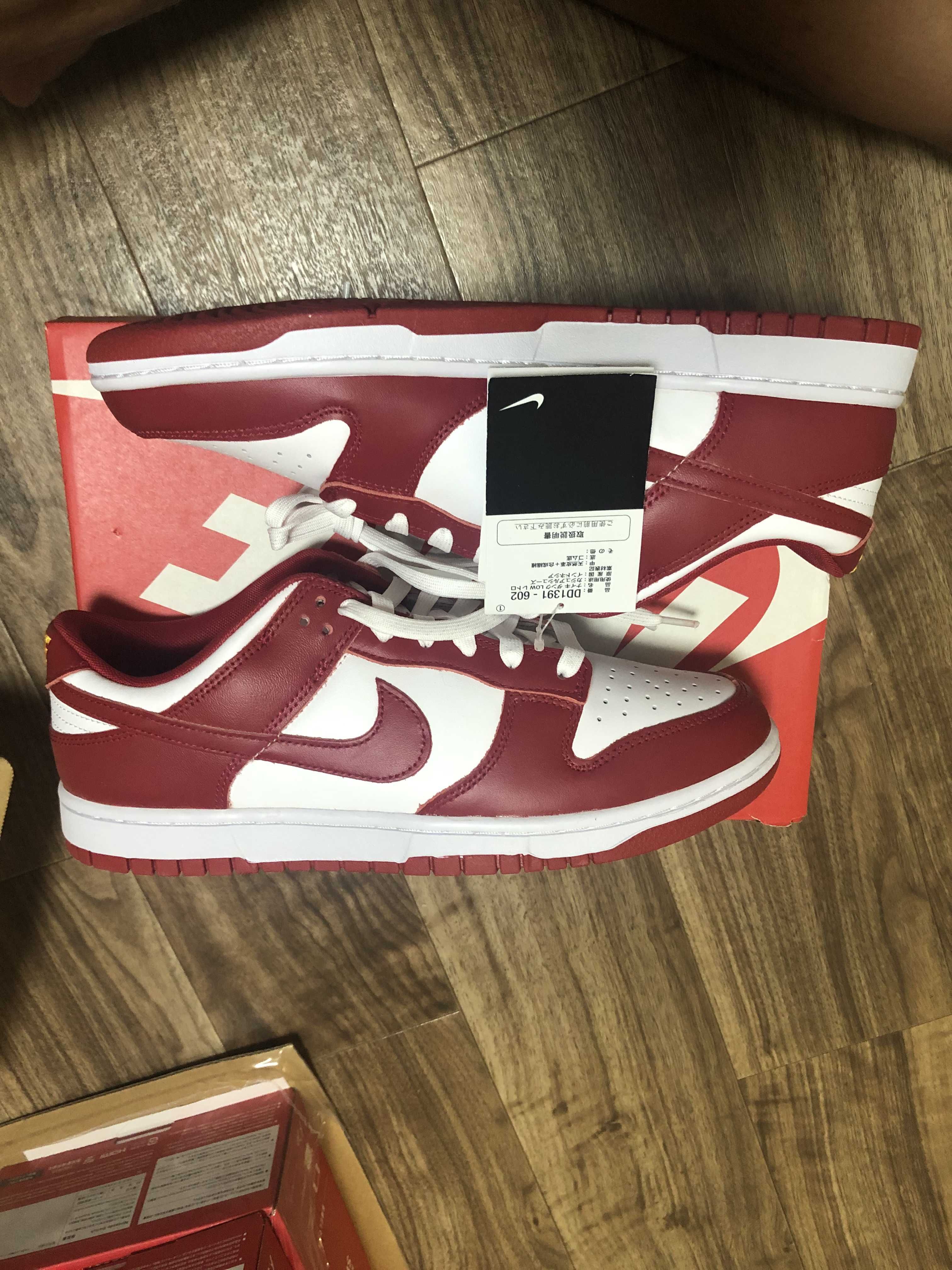 Nike Dunk Low "Gym Red"