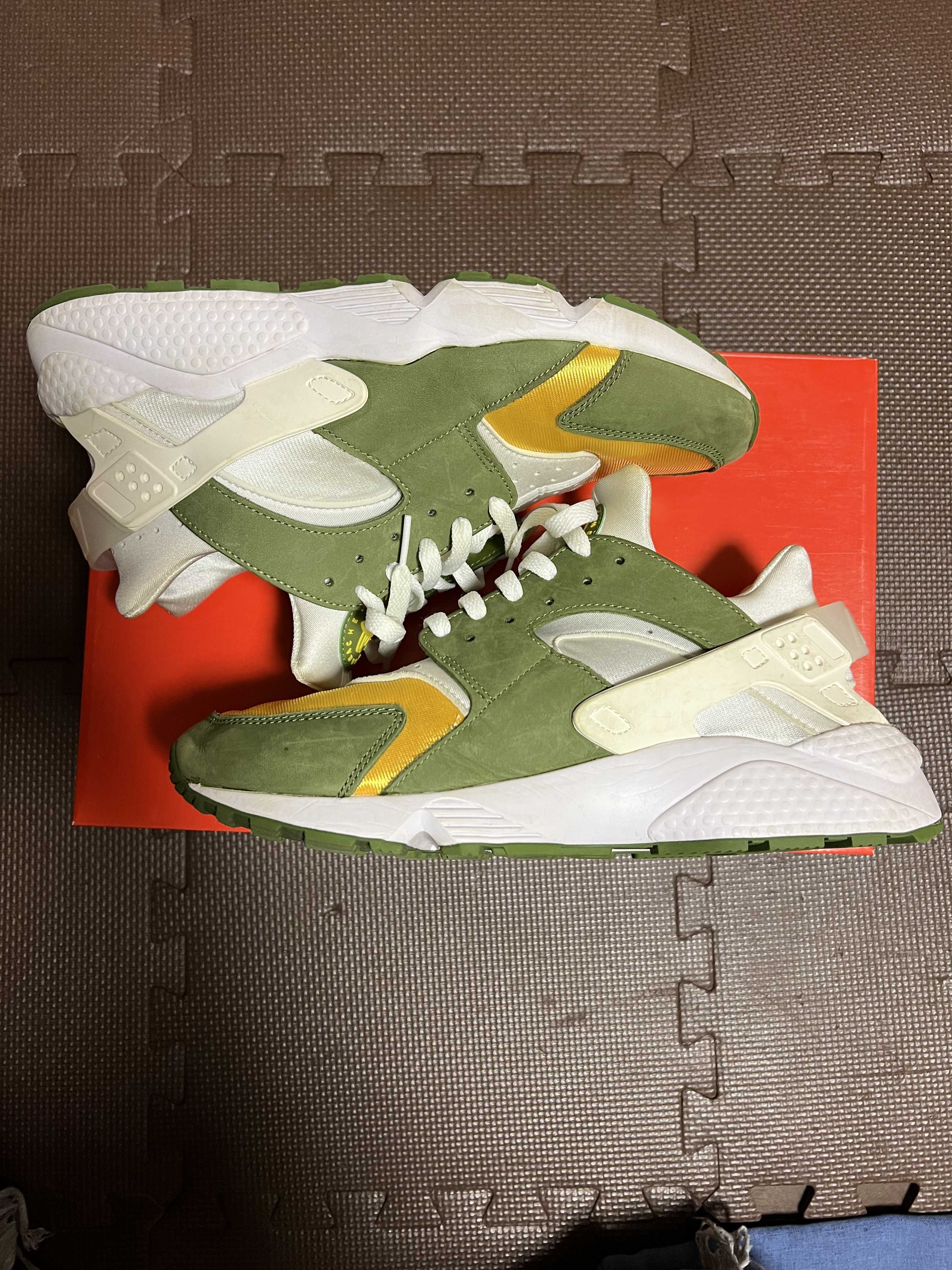 Stussy × Nike Air Huarache "Dark Olive"