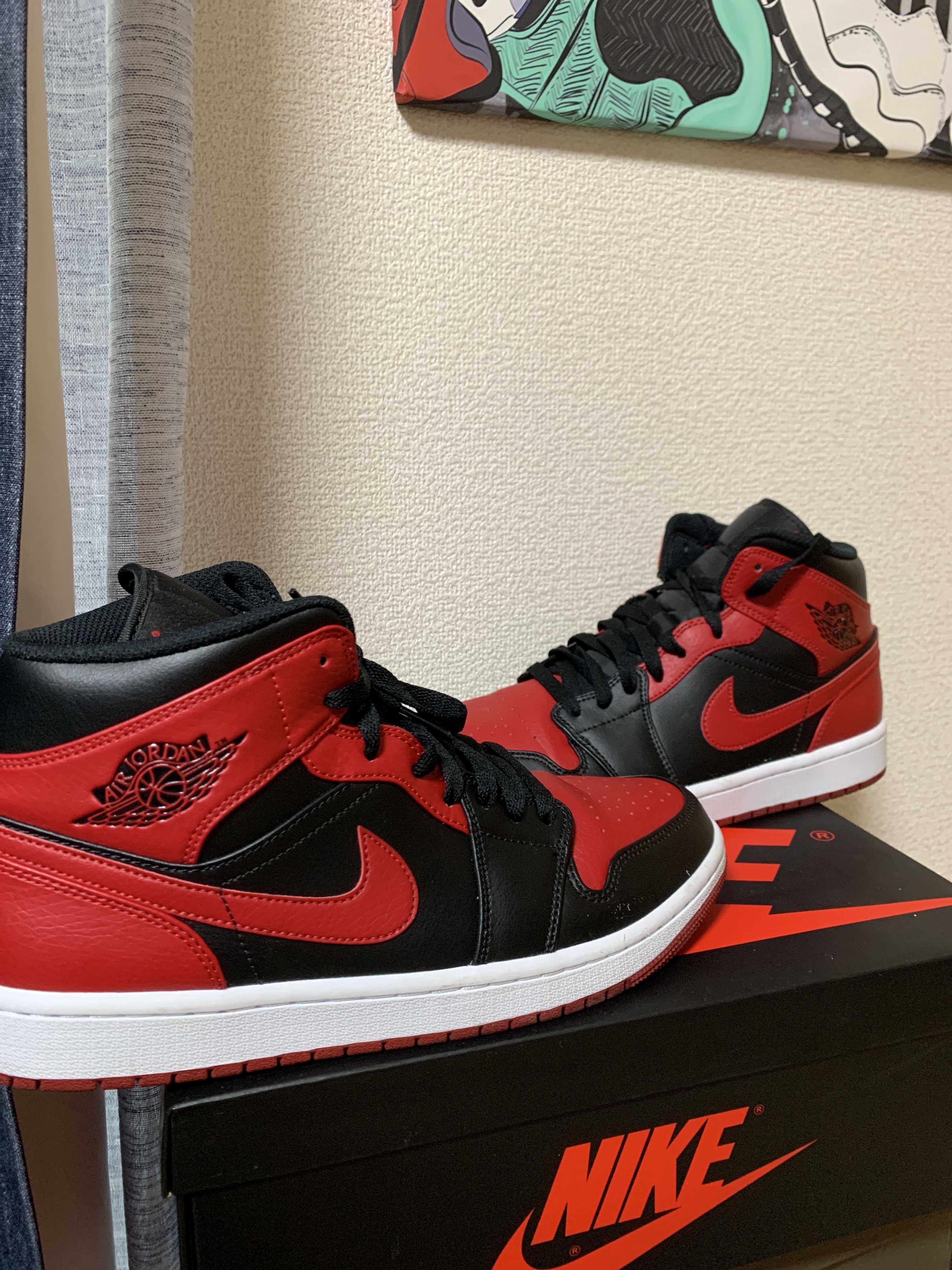 Nike Air Jordan 1 Mid "Bred"