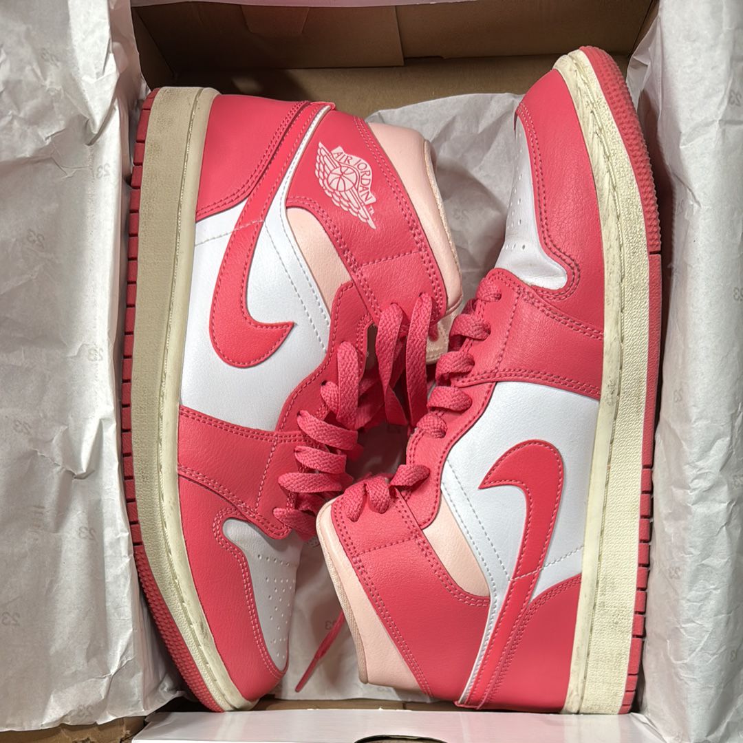 Nike Women's Air Jordan 1 Mid "Strawberries and Cream"