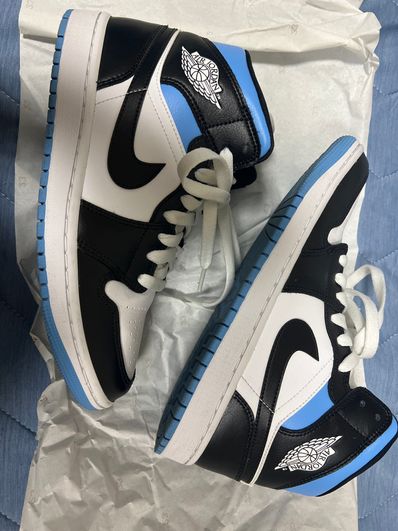 Nike Women's Air Jordan 1 Mid "Black/University Blue"