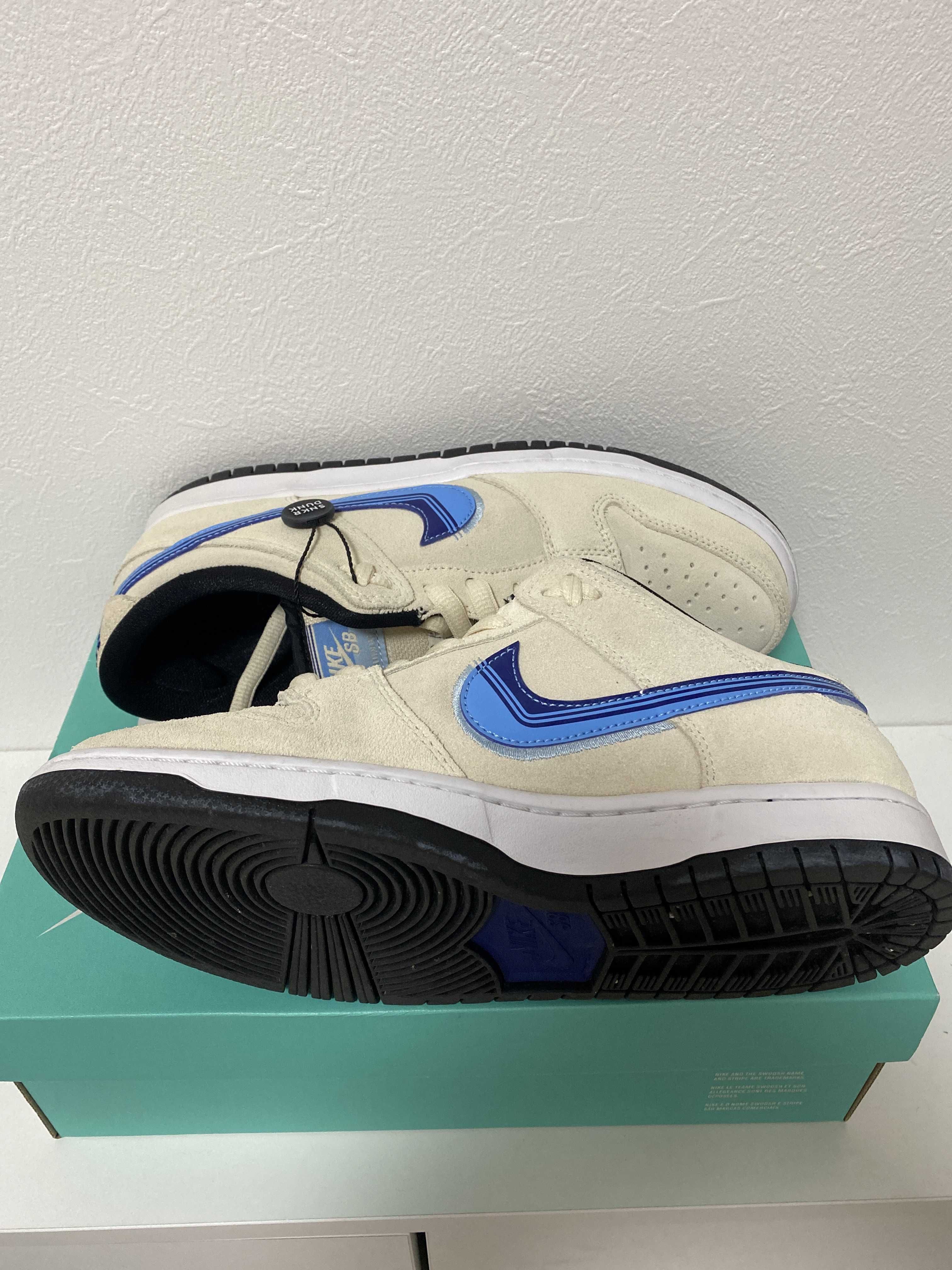 Nike SB Dunk Low "Light Cream" 