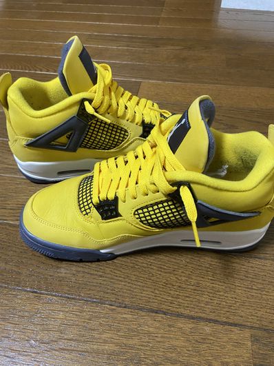 Nike Air Jordan 4 "Tour Yellow"