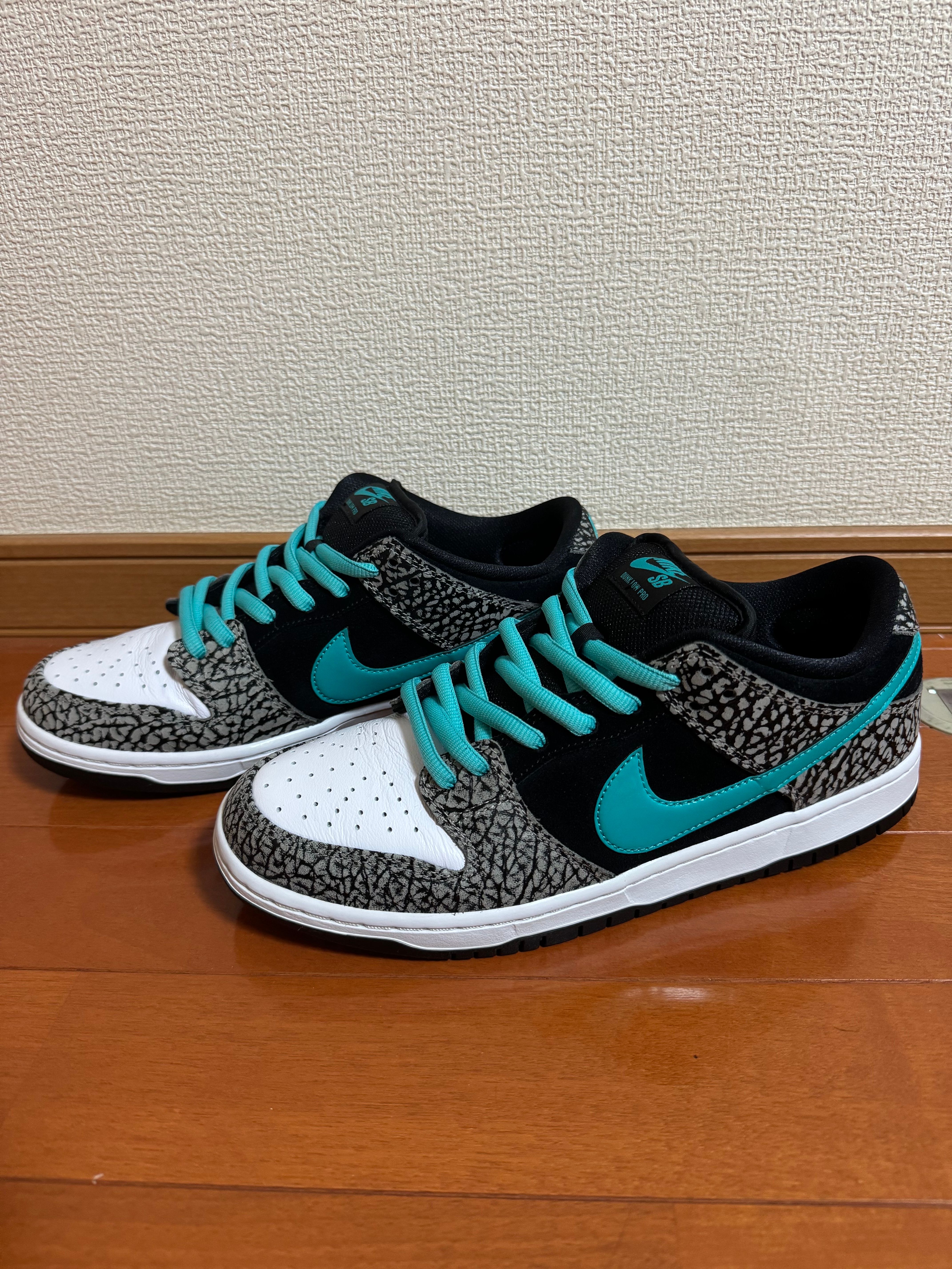 Nike SB Dunk Low "Elephant/Safari"