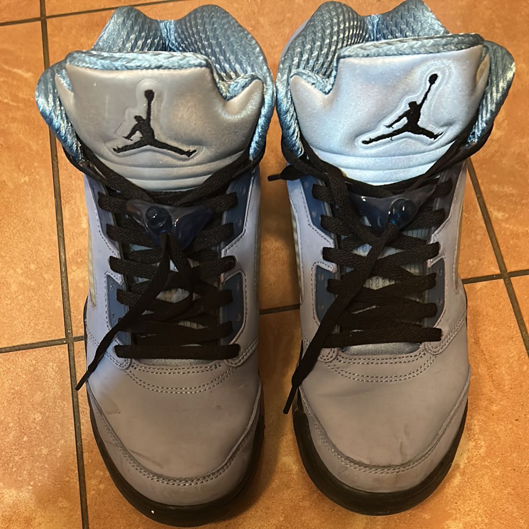 Nike Air Jordan 5 Retro SE "University Blue"