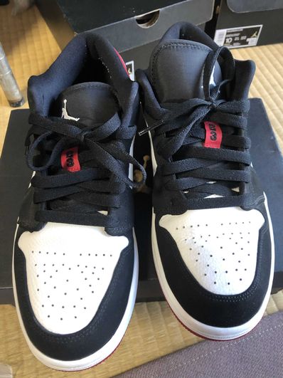 Nike Air Jordan 1 Low "Black Toe"