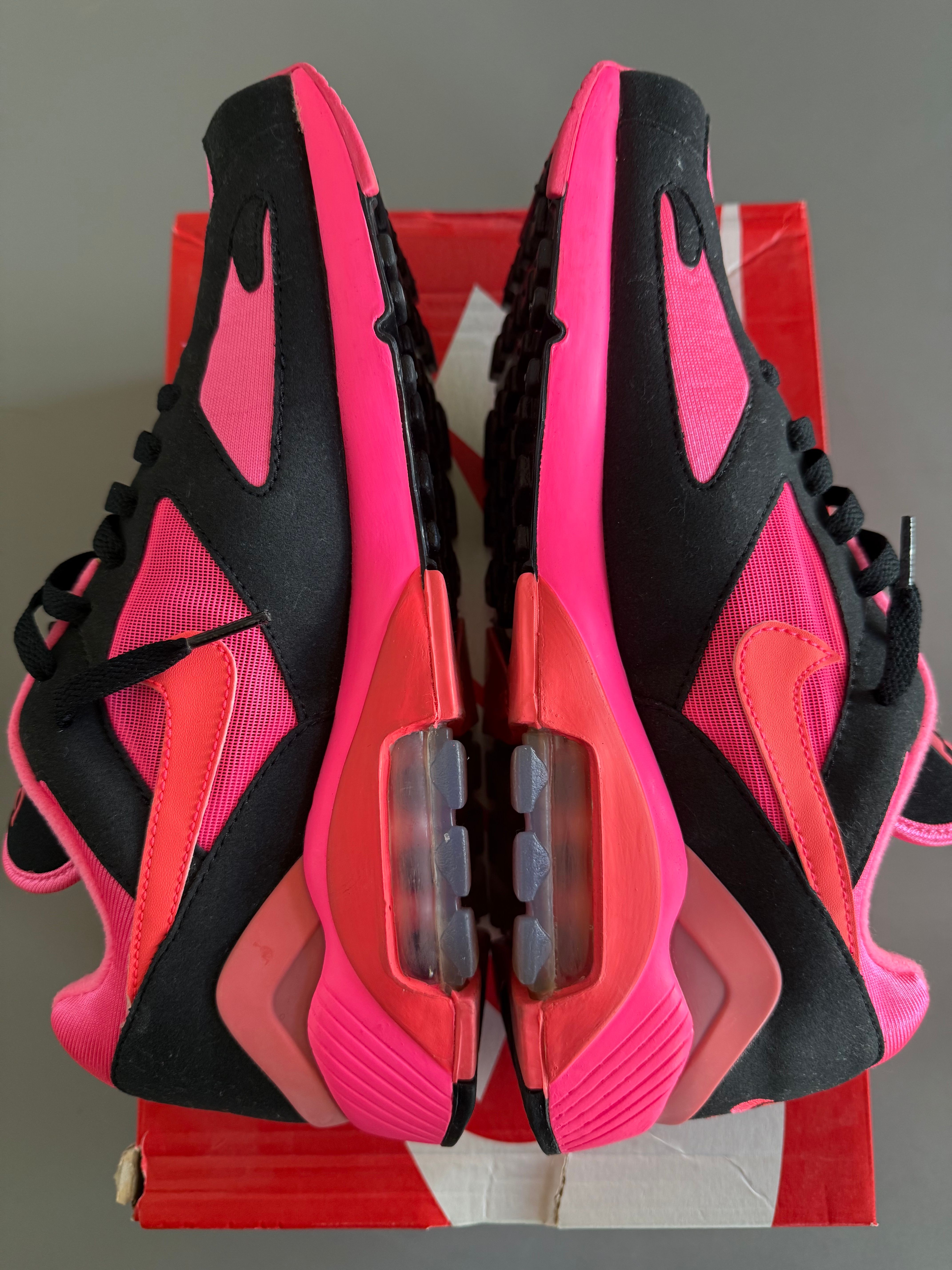 コムデギャルソン オムプリュス × ナイキ エアマックス 180 "ブラック/ピンク"