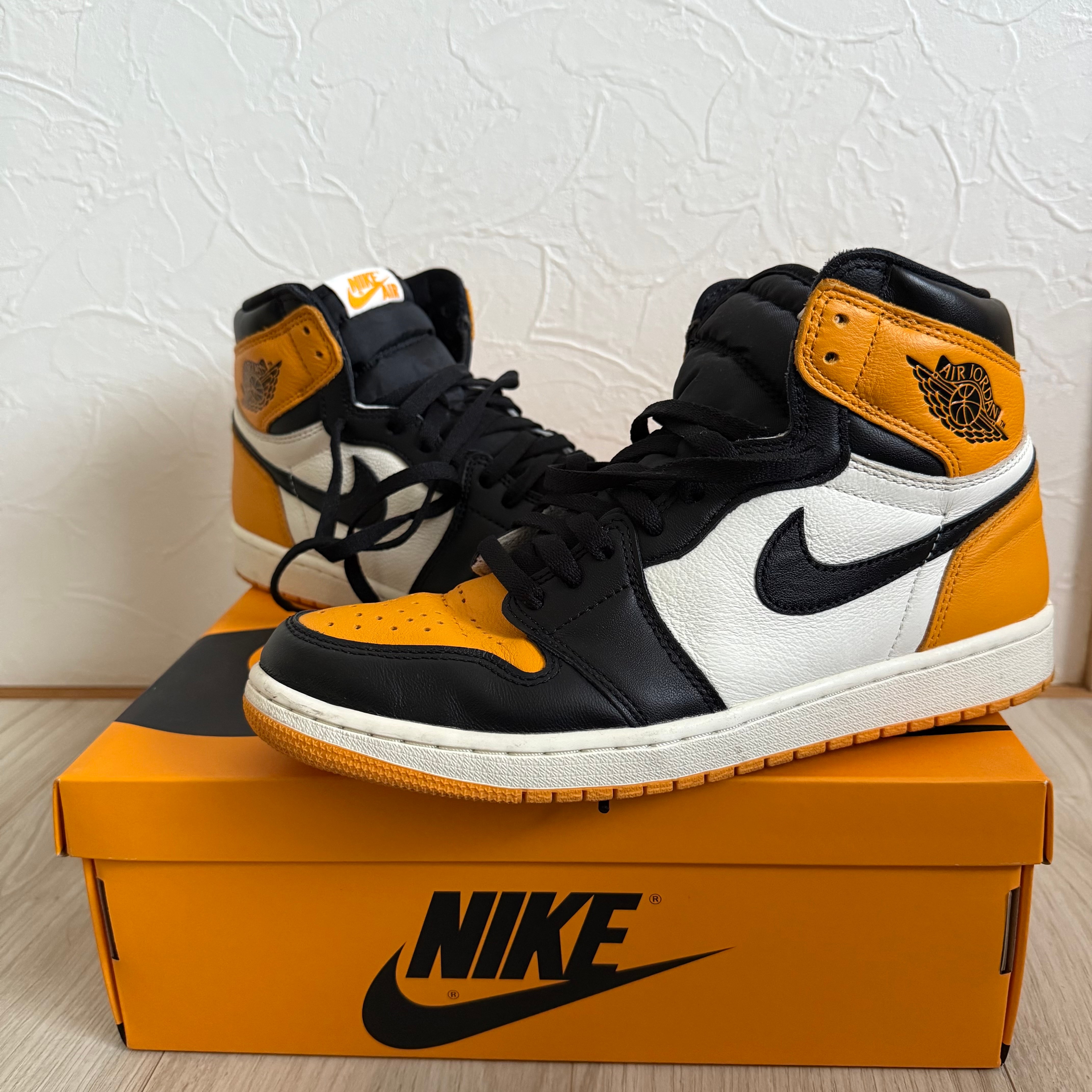 Nike Air Jordan 1 Retro High OG "Taxi"