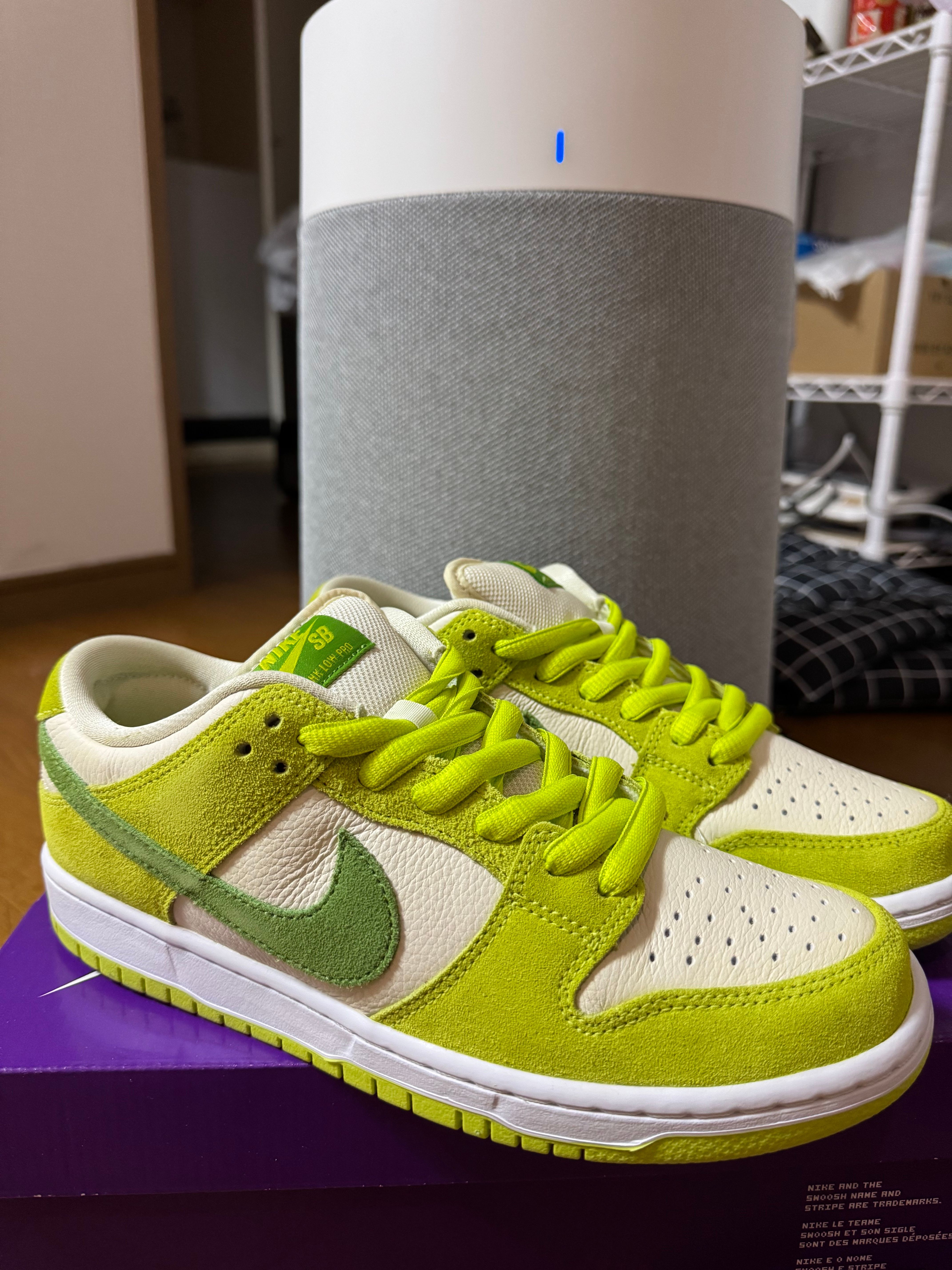 Nike SB Dunk Low "Green Apple"