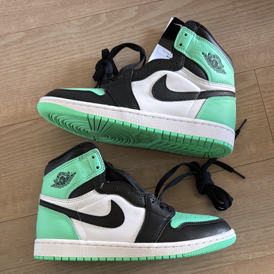 Nike Air Jordan 1 High OG "Green Glow"