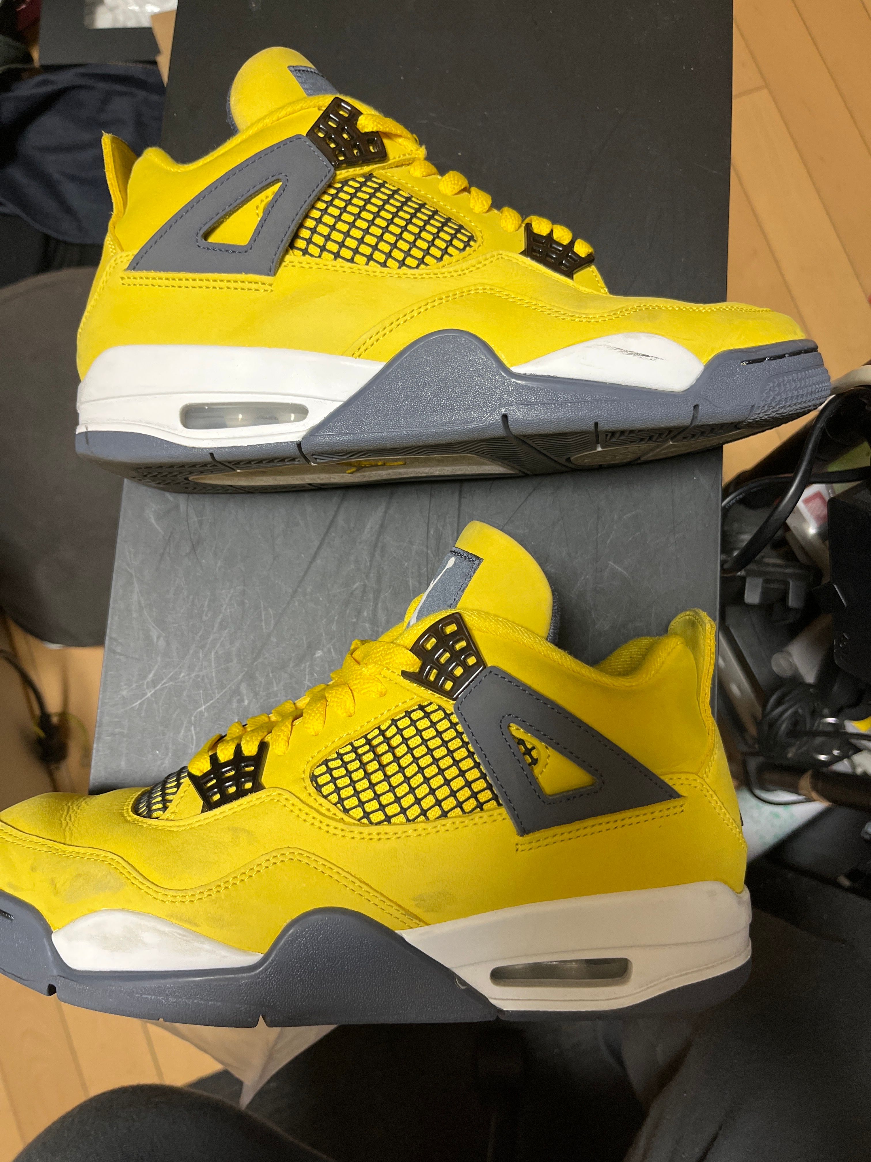 Nike Air Jordan 4 "Tour Yellow"