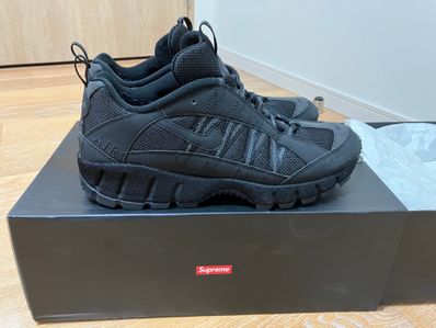 Supreme × Nike Air Humara "Black"