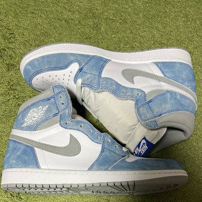 Nike Air Jordan 1 High OG "Hyper Royal"