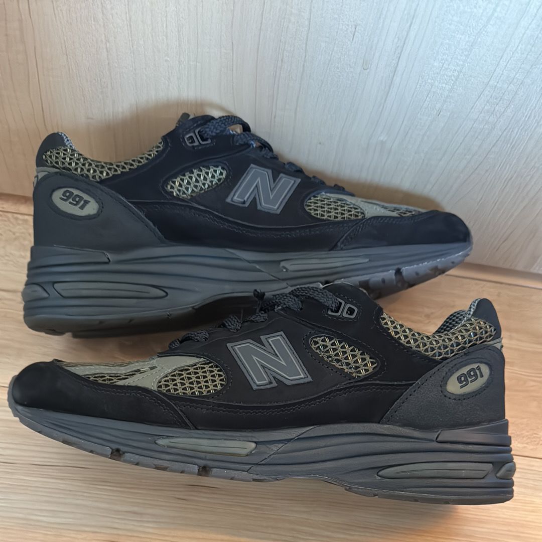 Stone Island × New Balance 991V2 "Black"