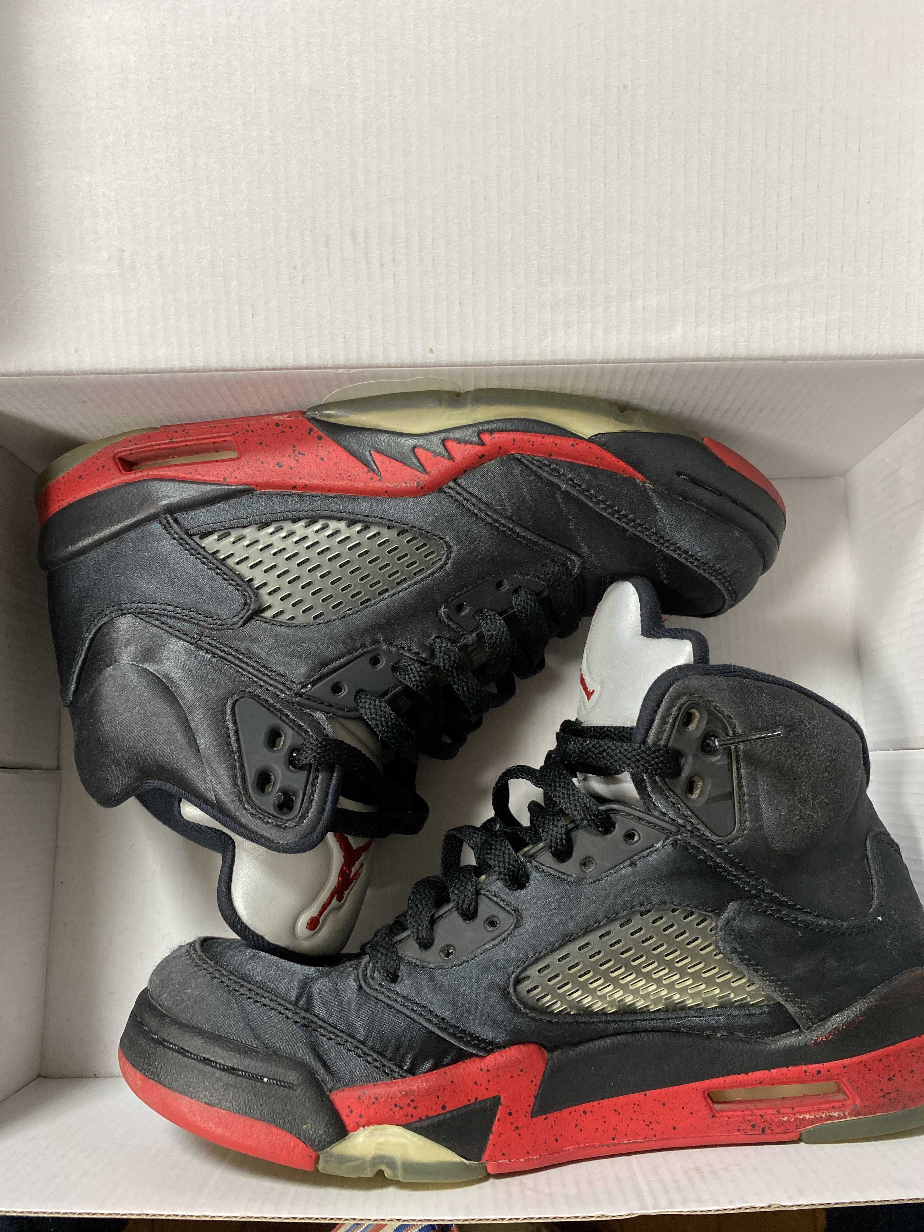 Air Jordan 5 Satin "Bred"