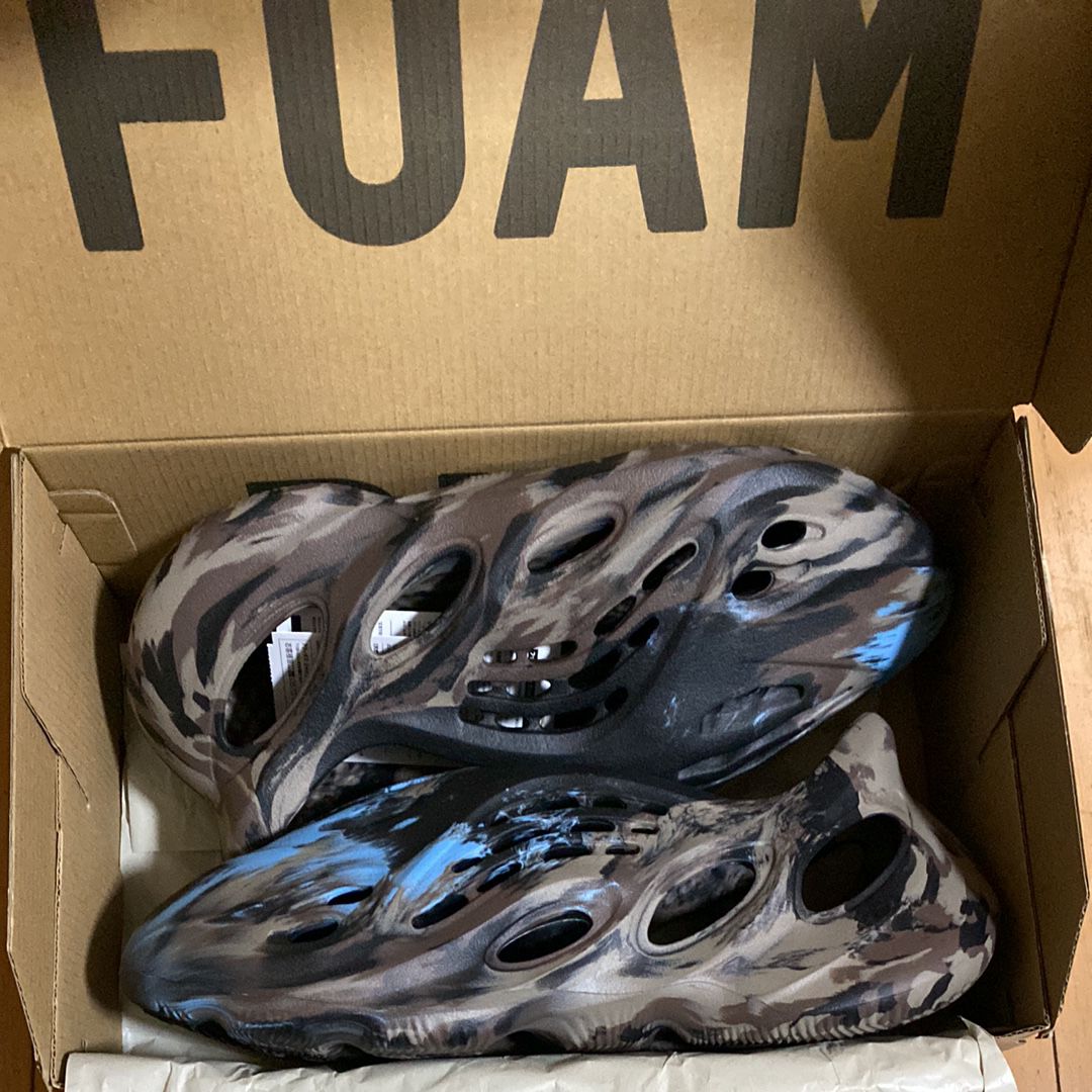 adidas YEEZY Foam Runner "MX Cinder"