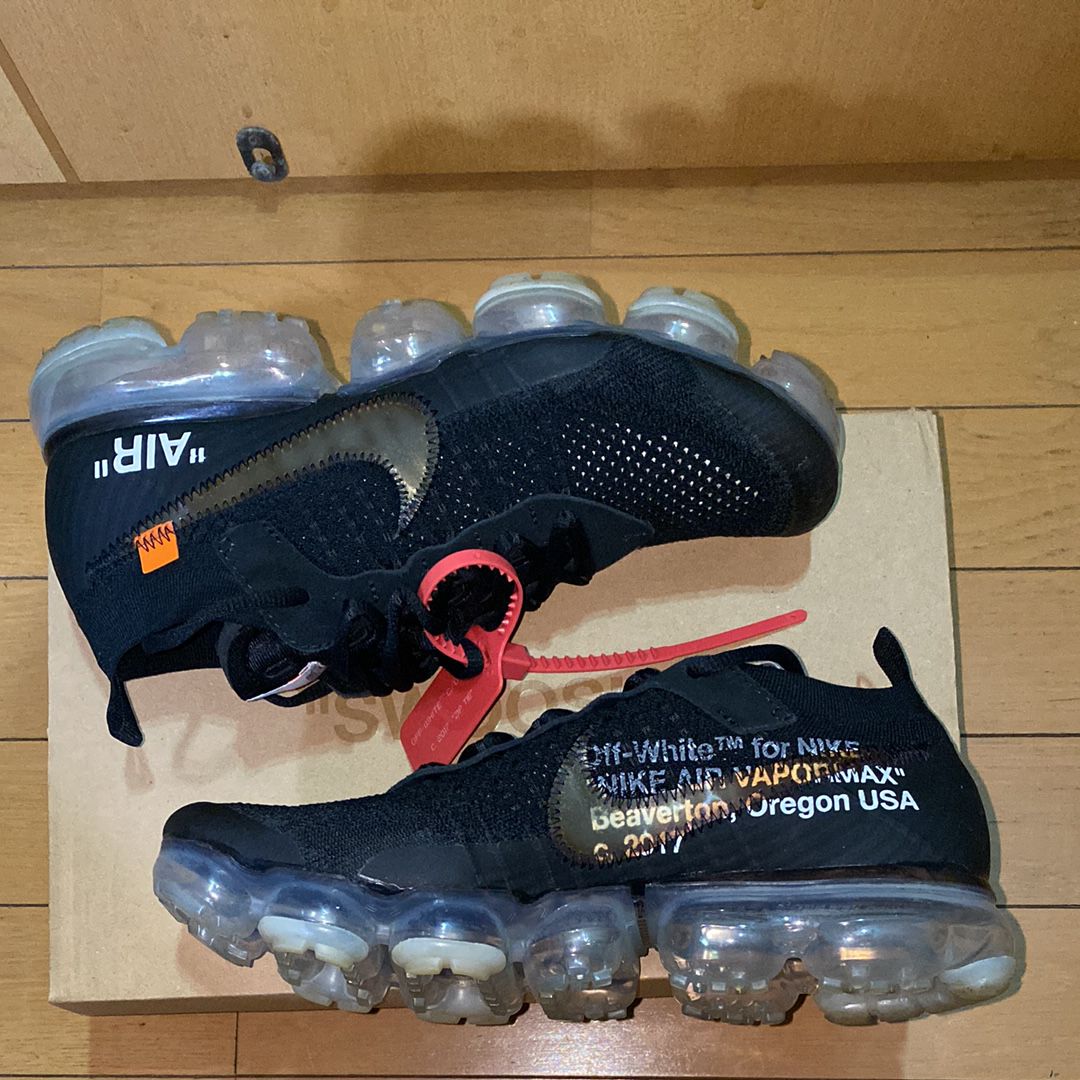 Off-White × Nike Air Vapormax "Black/Total Orange/Clear"