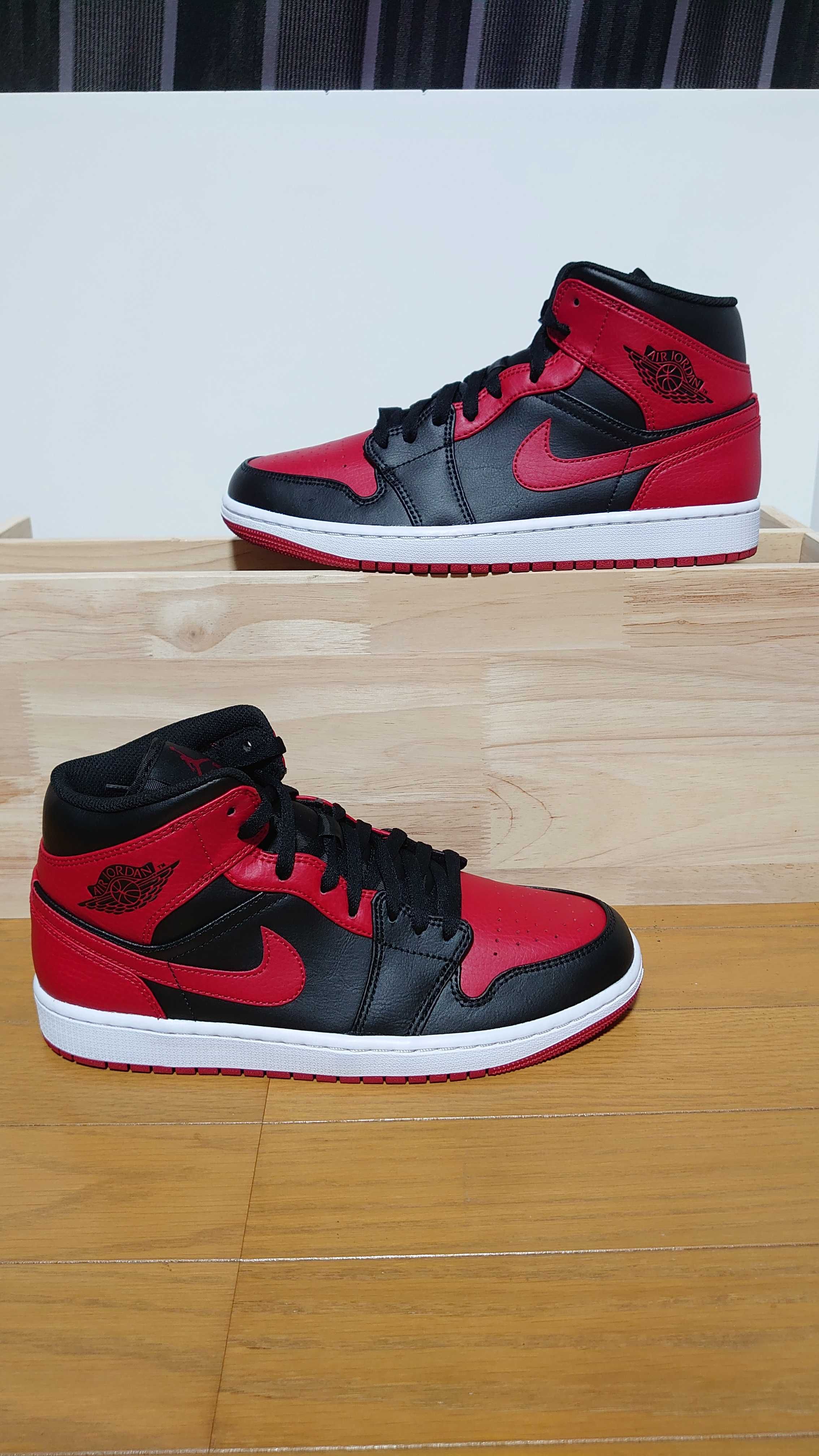 Nike Air Jordan 1 Mid "Bred"