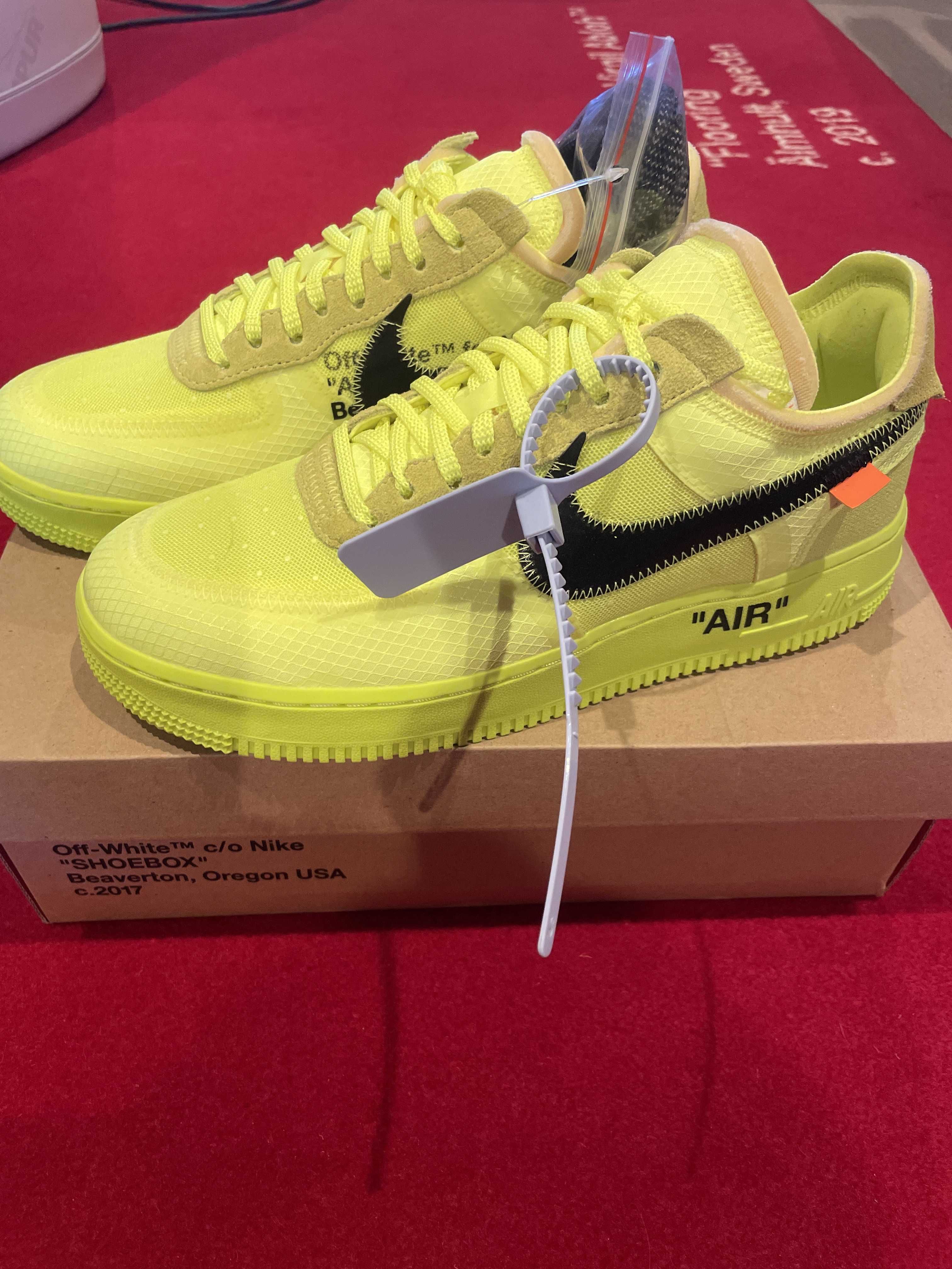 Off-White × Nike Air Force 1 Low "Volt"