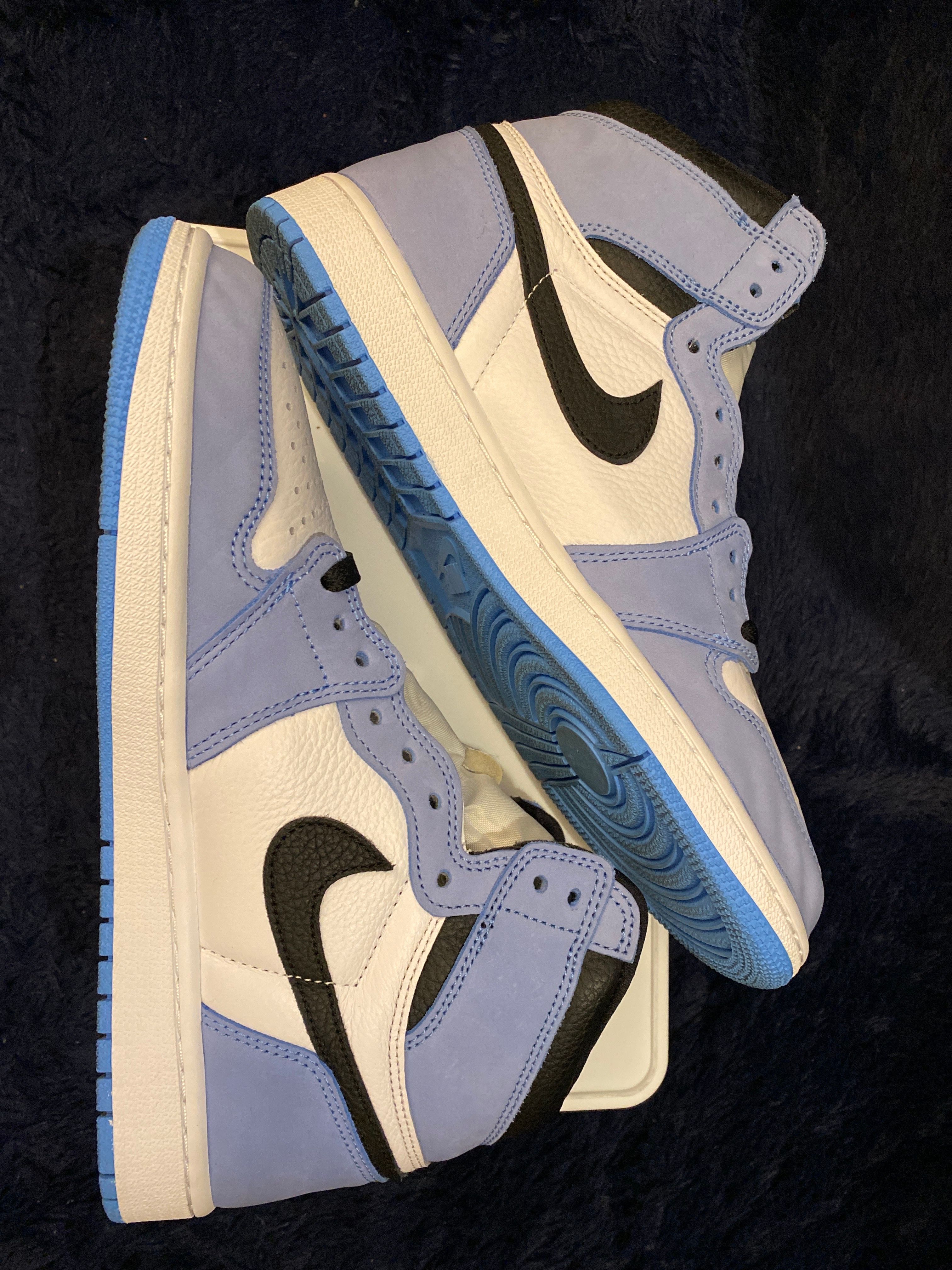 Nike Air Jordan 1 High OG "University Blue"