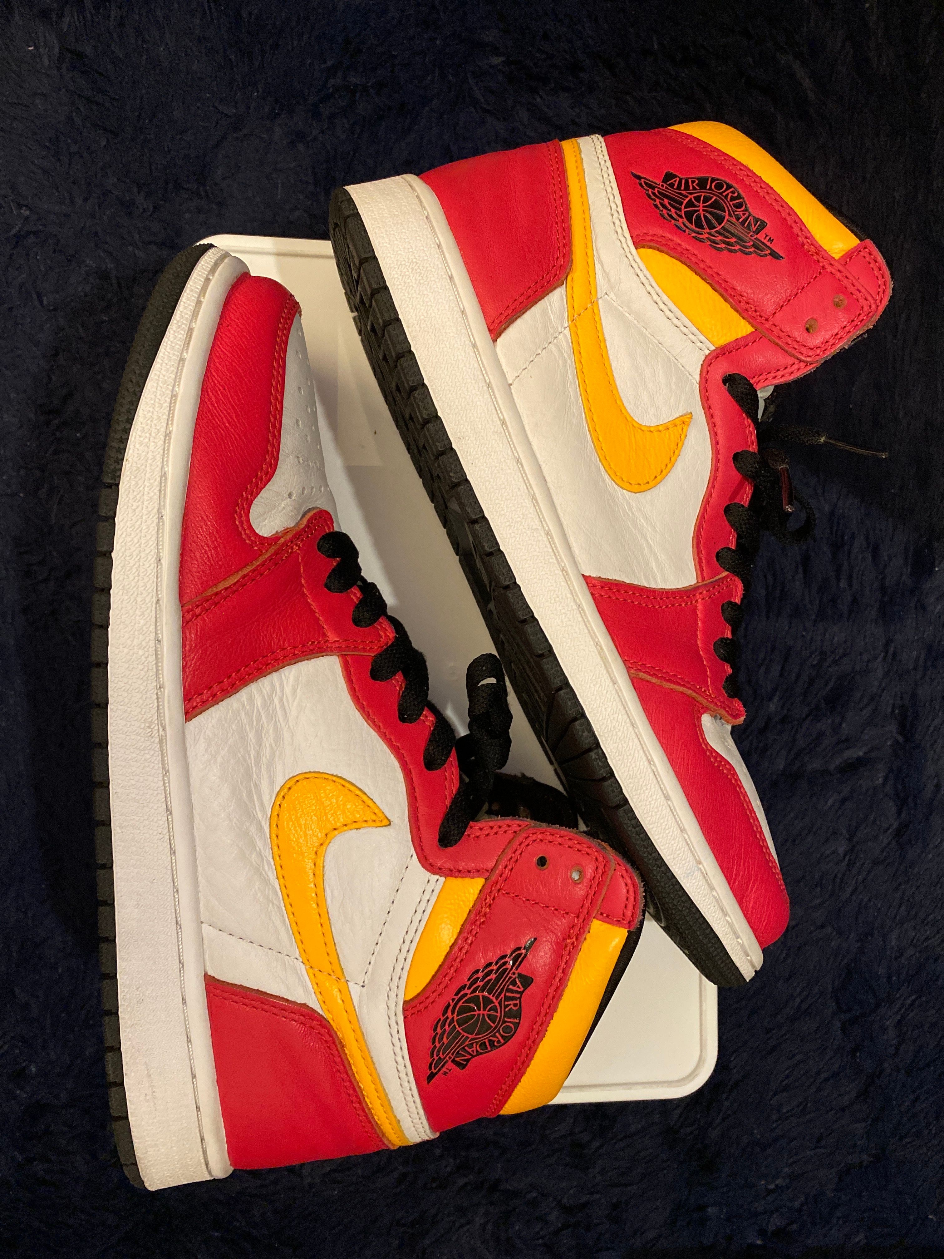 Nike Air Jordan 1 High OG "Light Fusion Red"