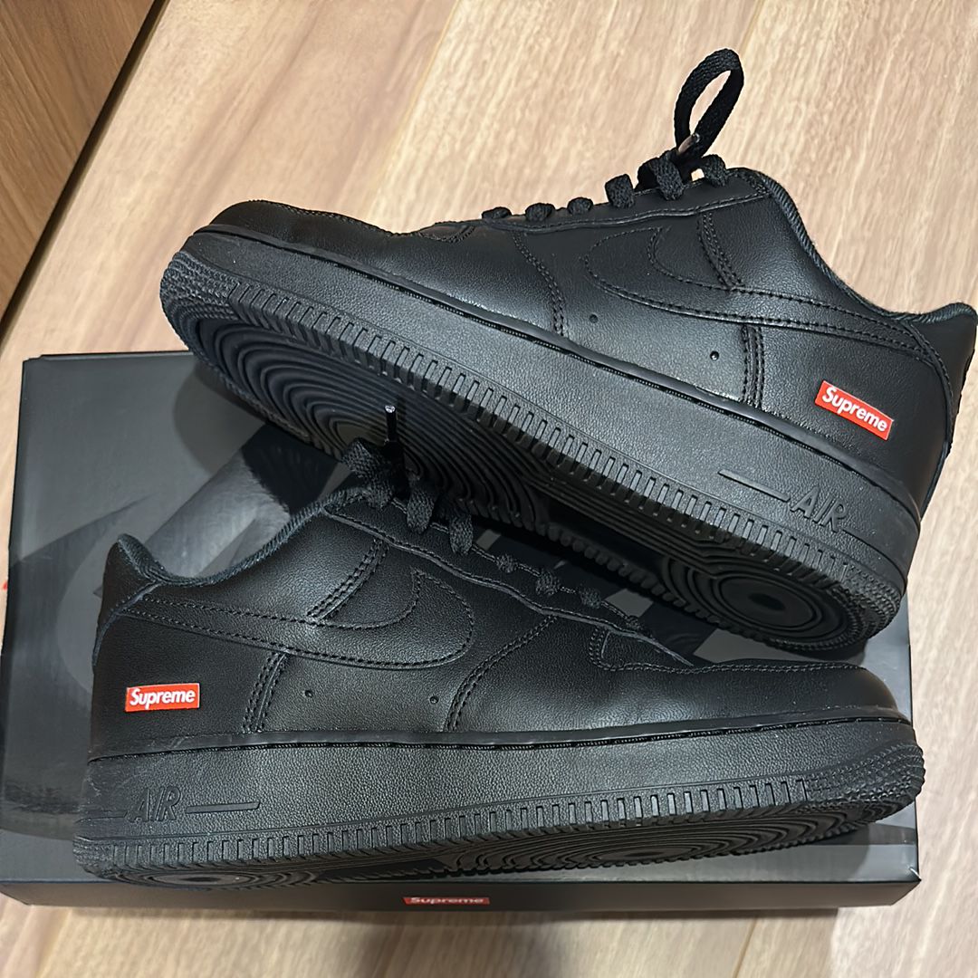 Supreme × Nike Air Force 1 Low "Black"