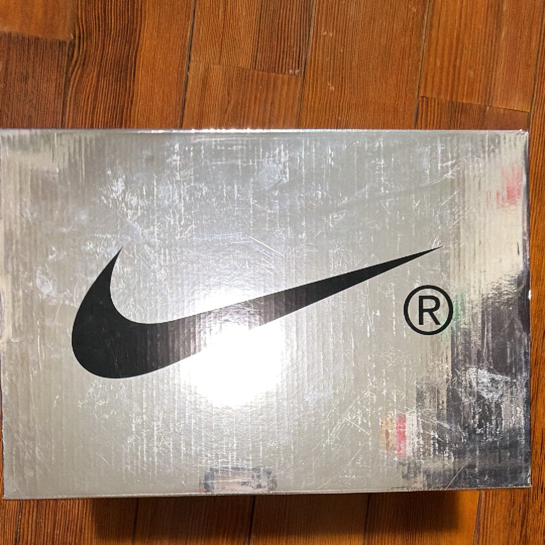 Off-White × Nike Dunk Low "White/Pine Green"
