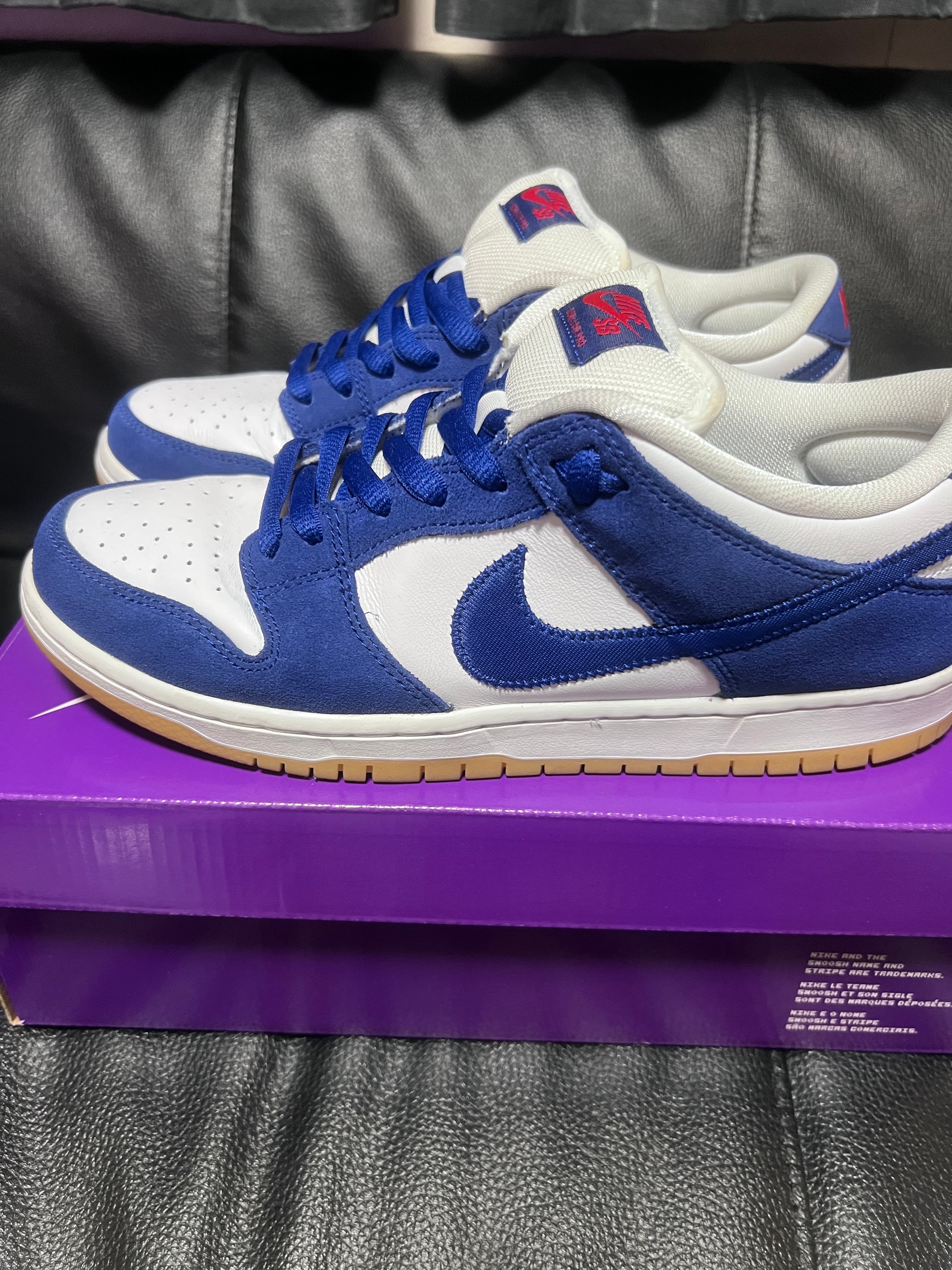 ナイキ SB ダンク ロー "ロサンゼルス ドジャース/ディープ ロイヤル ブルー"