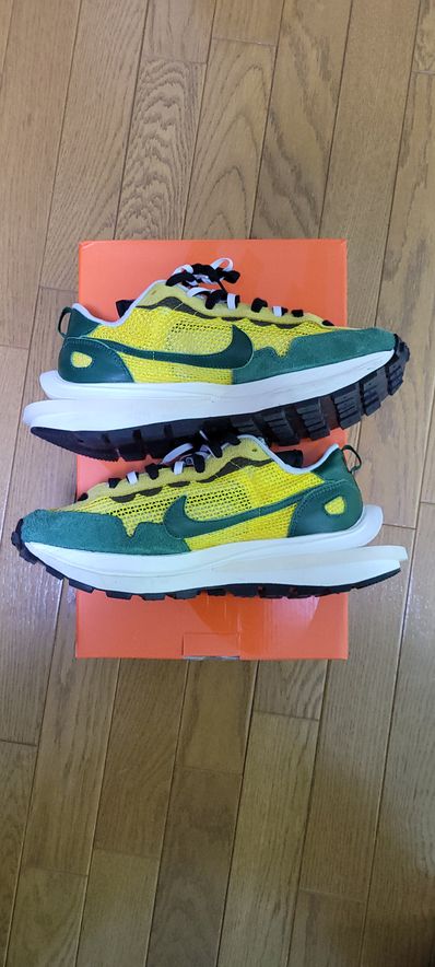 sacai × Nike Vapor Waffle "Tour Yellow/Stadium Green-Sail"