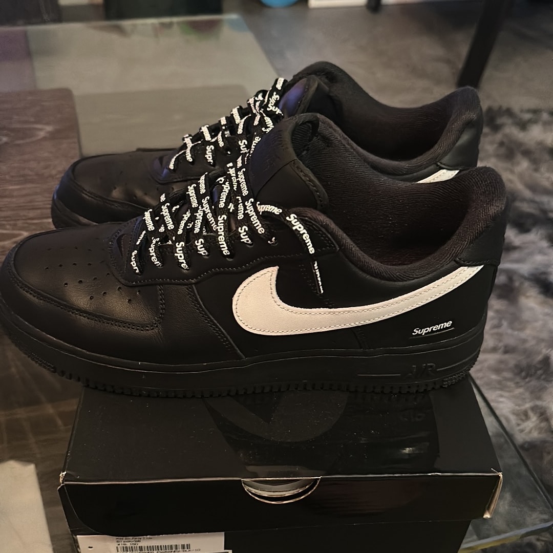 Supreme × Nike Air Force 1 Low "Black/White"
