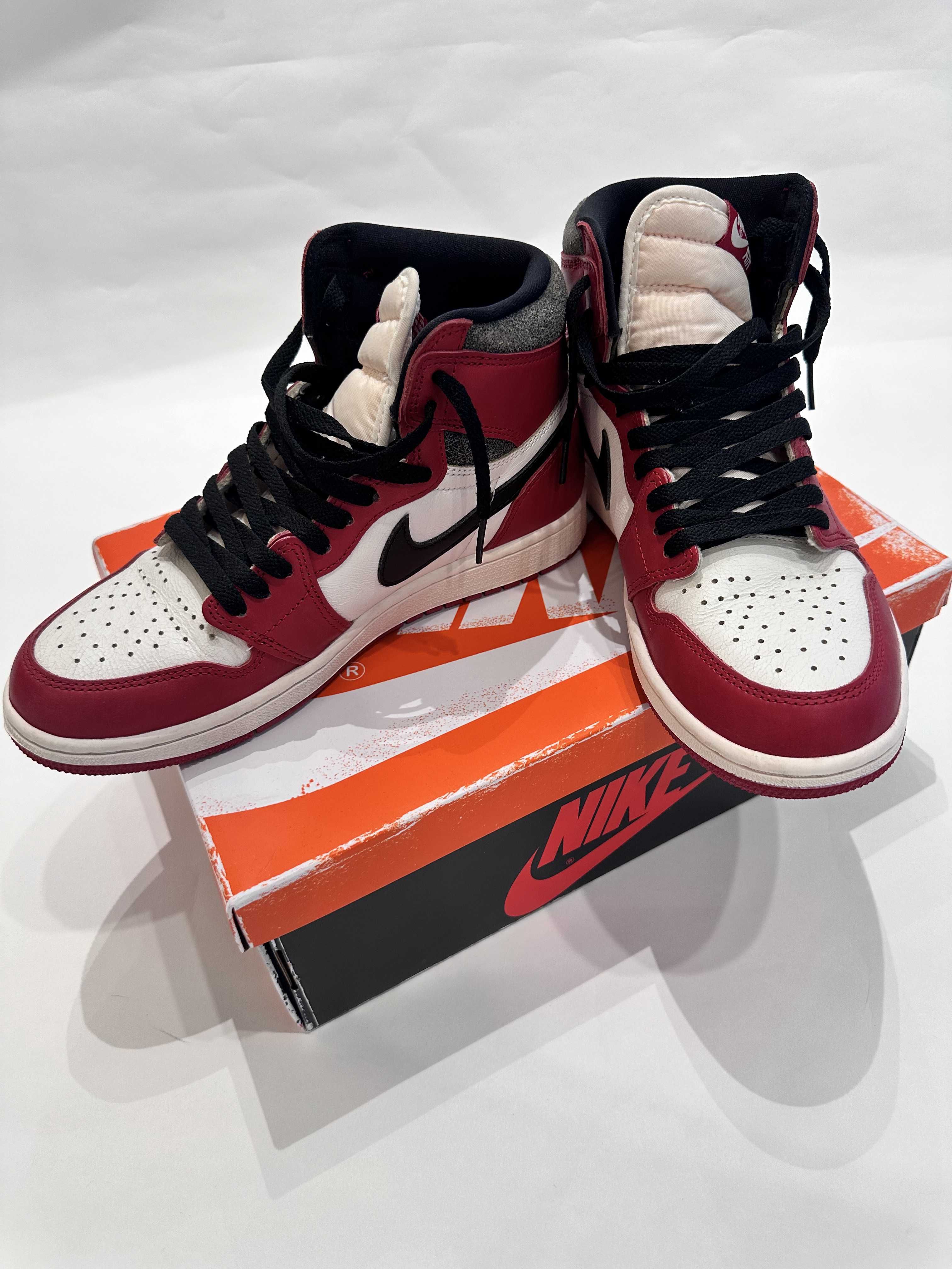 Nike Air Jordan 1 High OG "Lost & Found/Chicago"