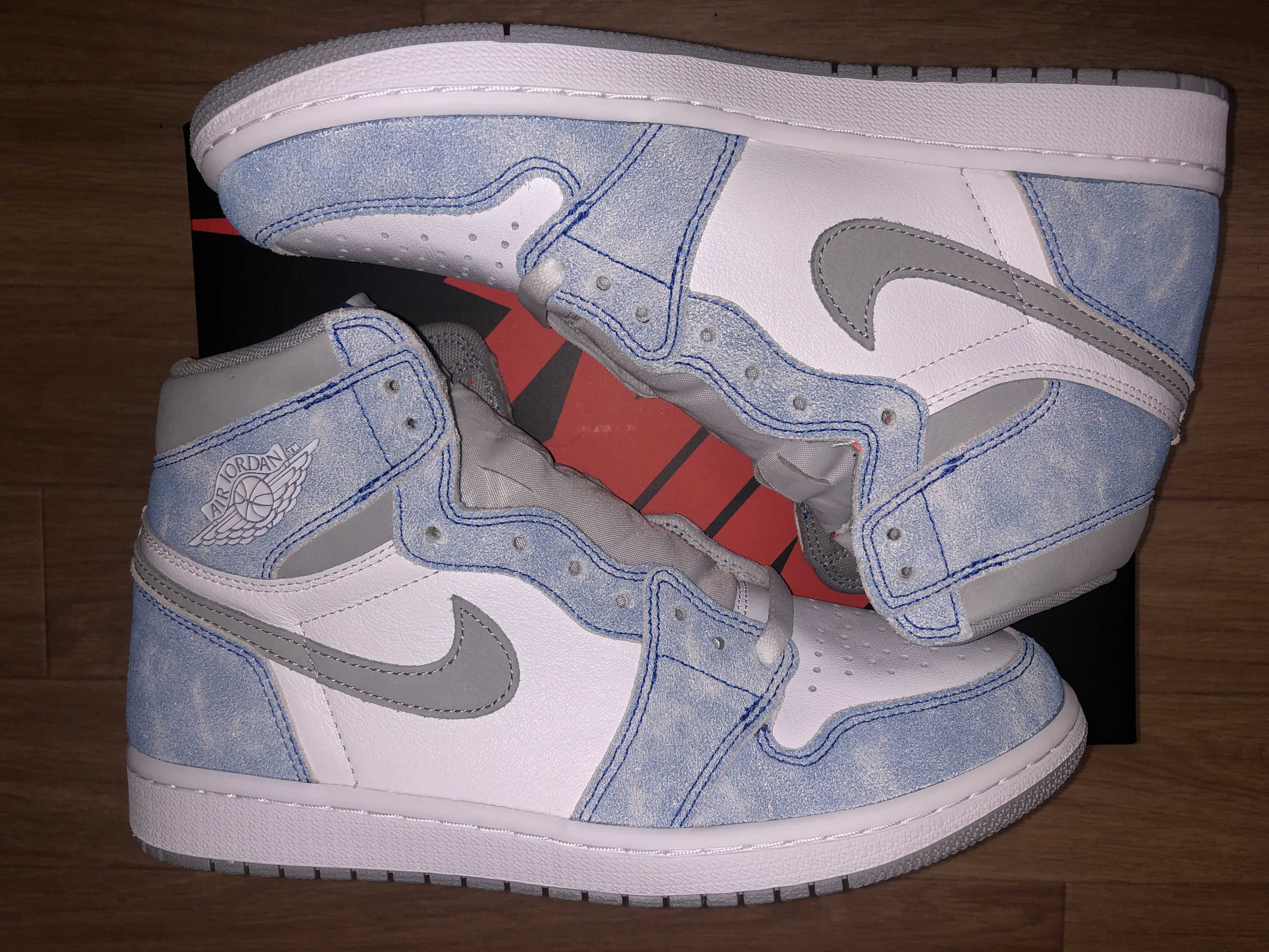 Nike Air Jordan 1 High OG "Hyper Royal"