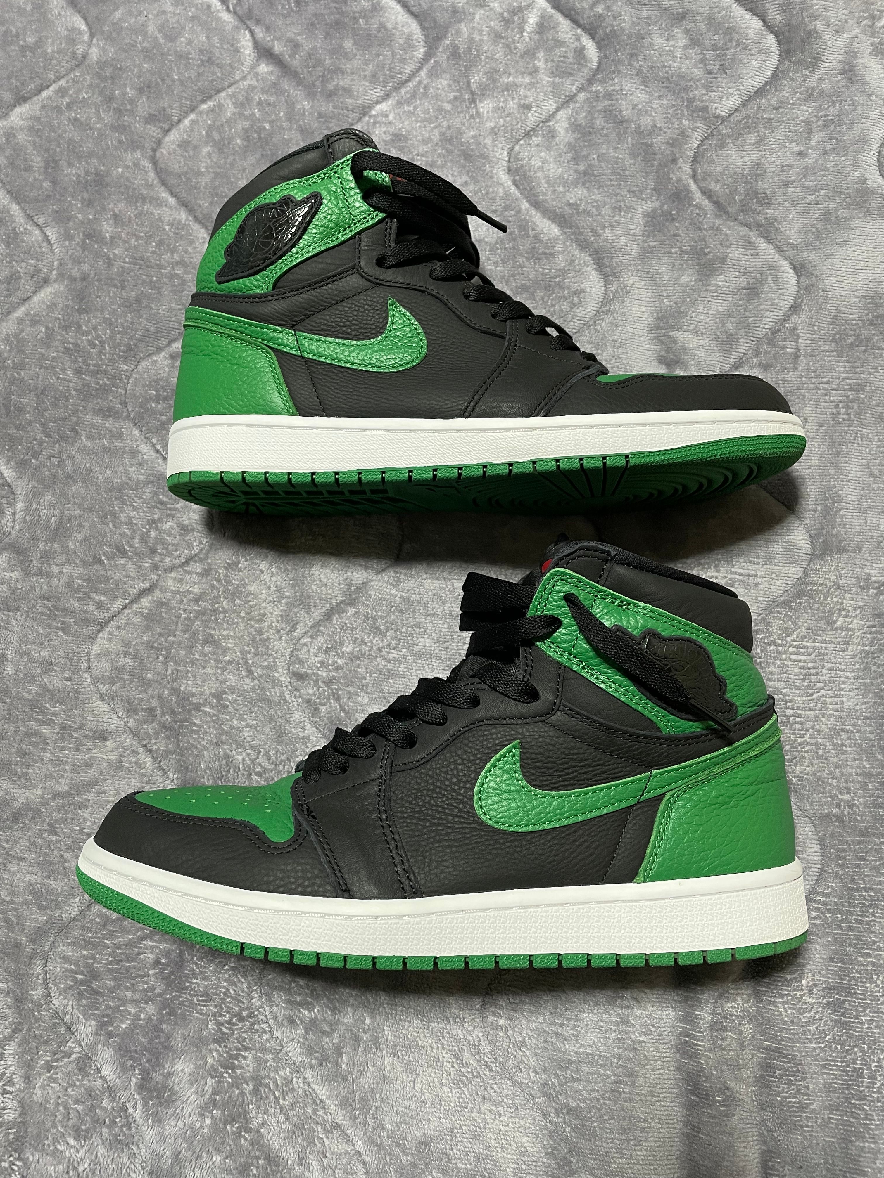 Nike Air Jordan 1 Retro High OG "Black/Pine Green" (2020)