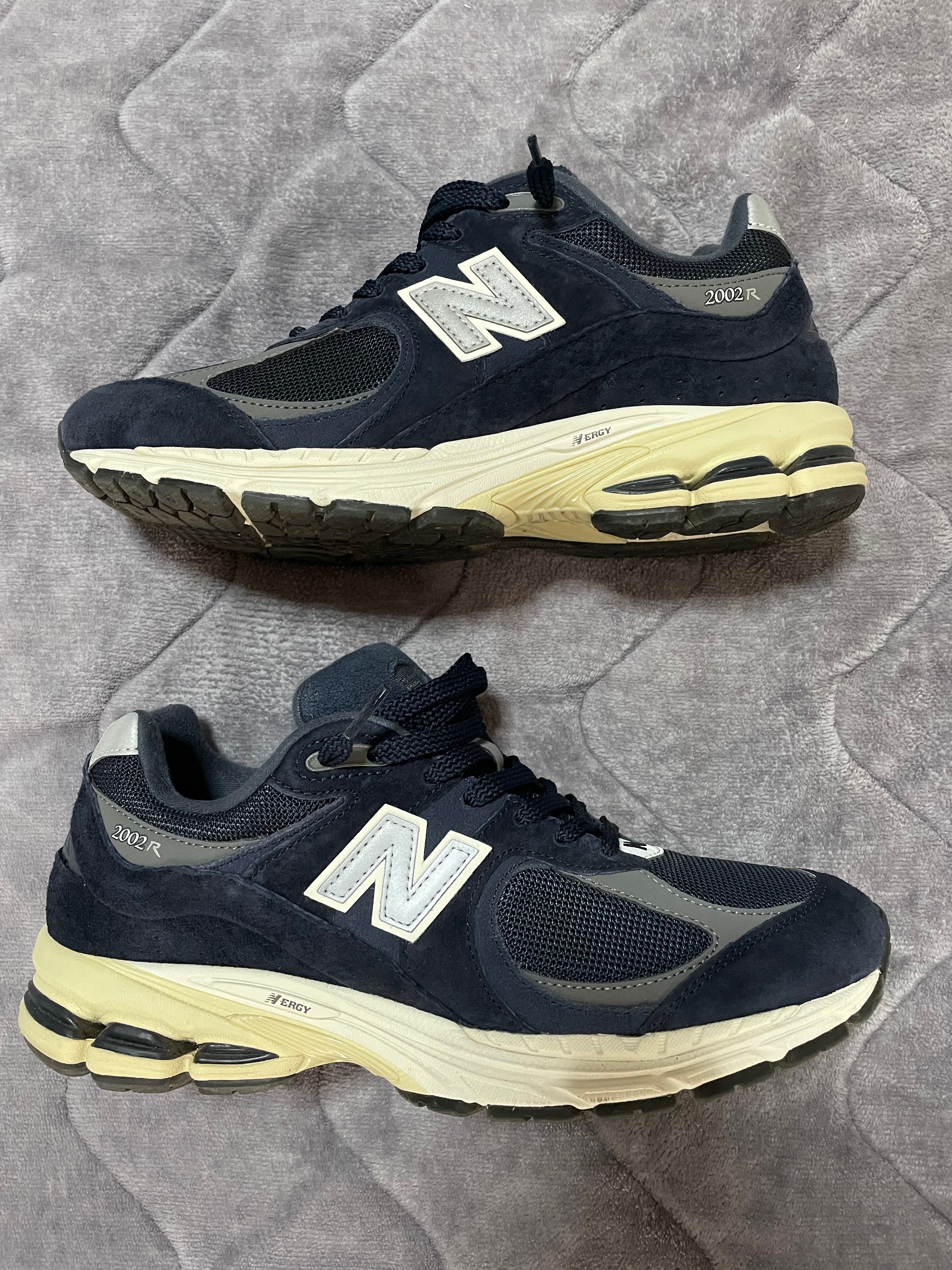 New Balance 2002R "Eclipse/Castlerock"
