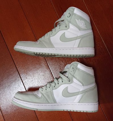 Nike Women's Air Jordan 1 High OG "Seafoam"