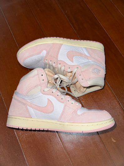 Nike Women's Air Jordan 1 Retro High OG "Washed Pink"