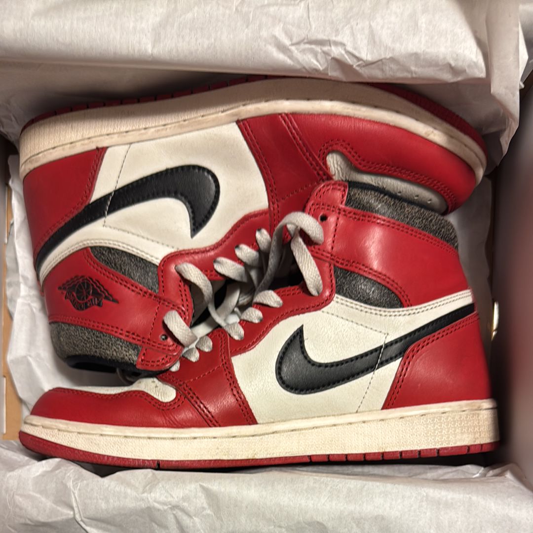 Nike Air Jordan 1 High OG "Lost & Found/Chicago"