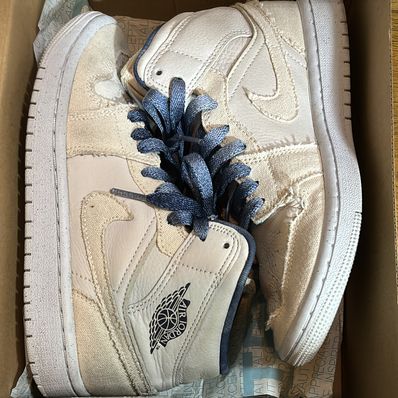 Nike Women's Air Jordan 1 Mid "Sanddrift/Indigo"